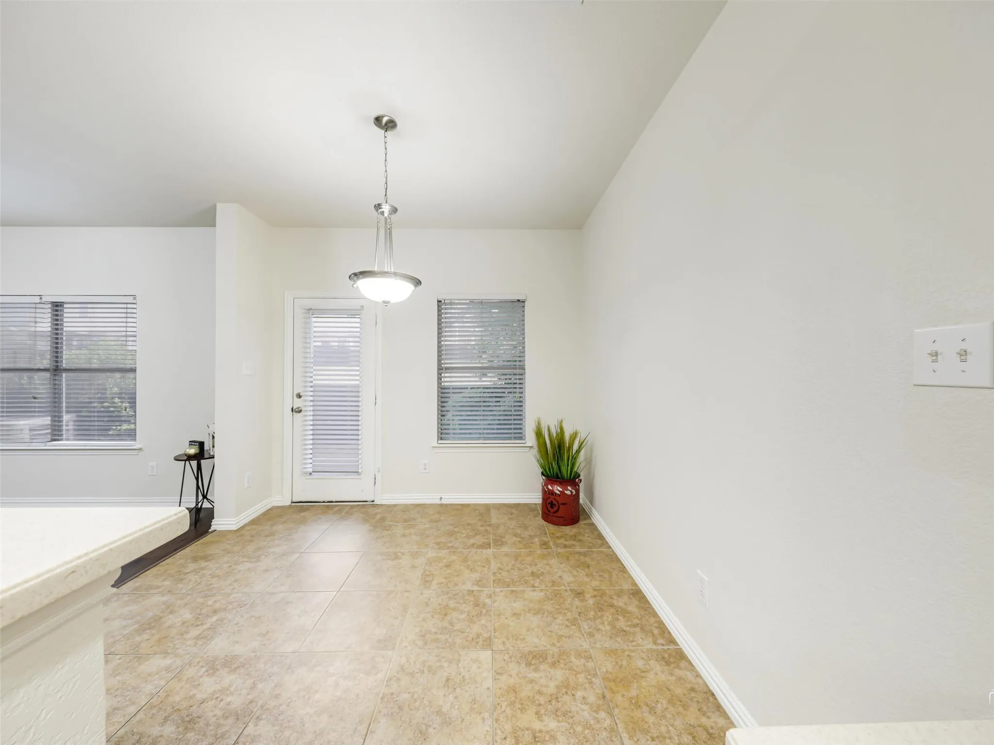 Townhouse For Sale in Collin County , 8732 San Bernard Street, Plano, Texas 75024, 3 Bedroom, 3 Bathroom, 2 Garage spaces, 1,632 Sqft, built in 2008, mls#21410569, Real Estate Agent in Plano, Homes For Sale in Collin county, Homes For Sale in Plano, Realtor in Plano Texas, Real Estate Brokerage Independent Realty Texas, Luminita Cordes Realtor