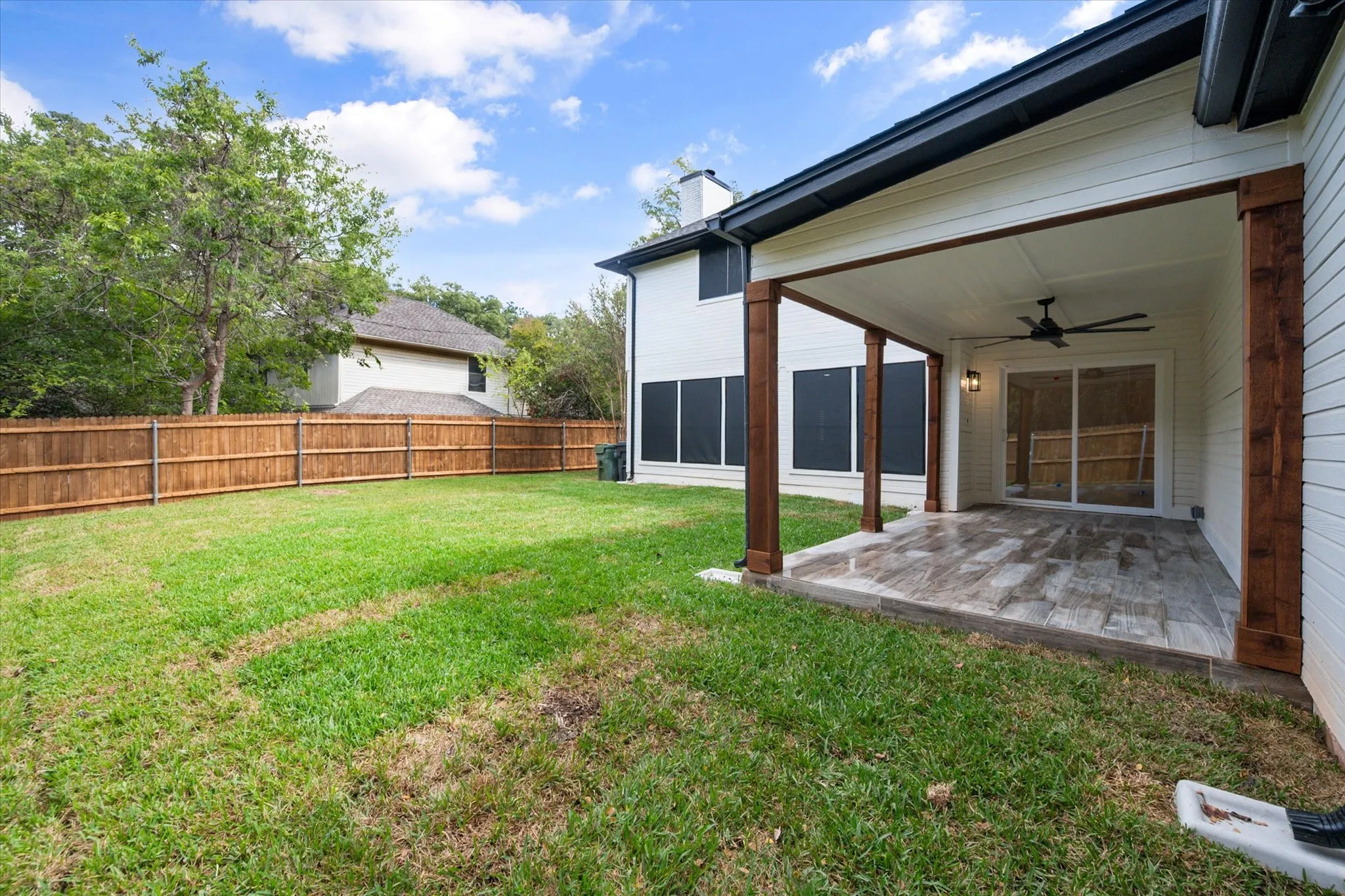 Single Family Residence For Sale in Tarrant County , 3812 Yachtclub Drive, Arlington, Texas 76016, 4 Bedroom, 3 Bathroom, 2 Garage spaces, 2,718 Sqft, built in 1984, mls#21410757, Real Estate Agent in Arlington, Homes For Sale in Tarrant county, Homes For Sale in Arlington, Realtor in Arlington Texas, Real Estate Brokerage Independent Realty Texas, Luminita Cordes Realtor
