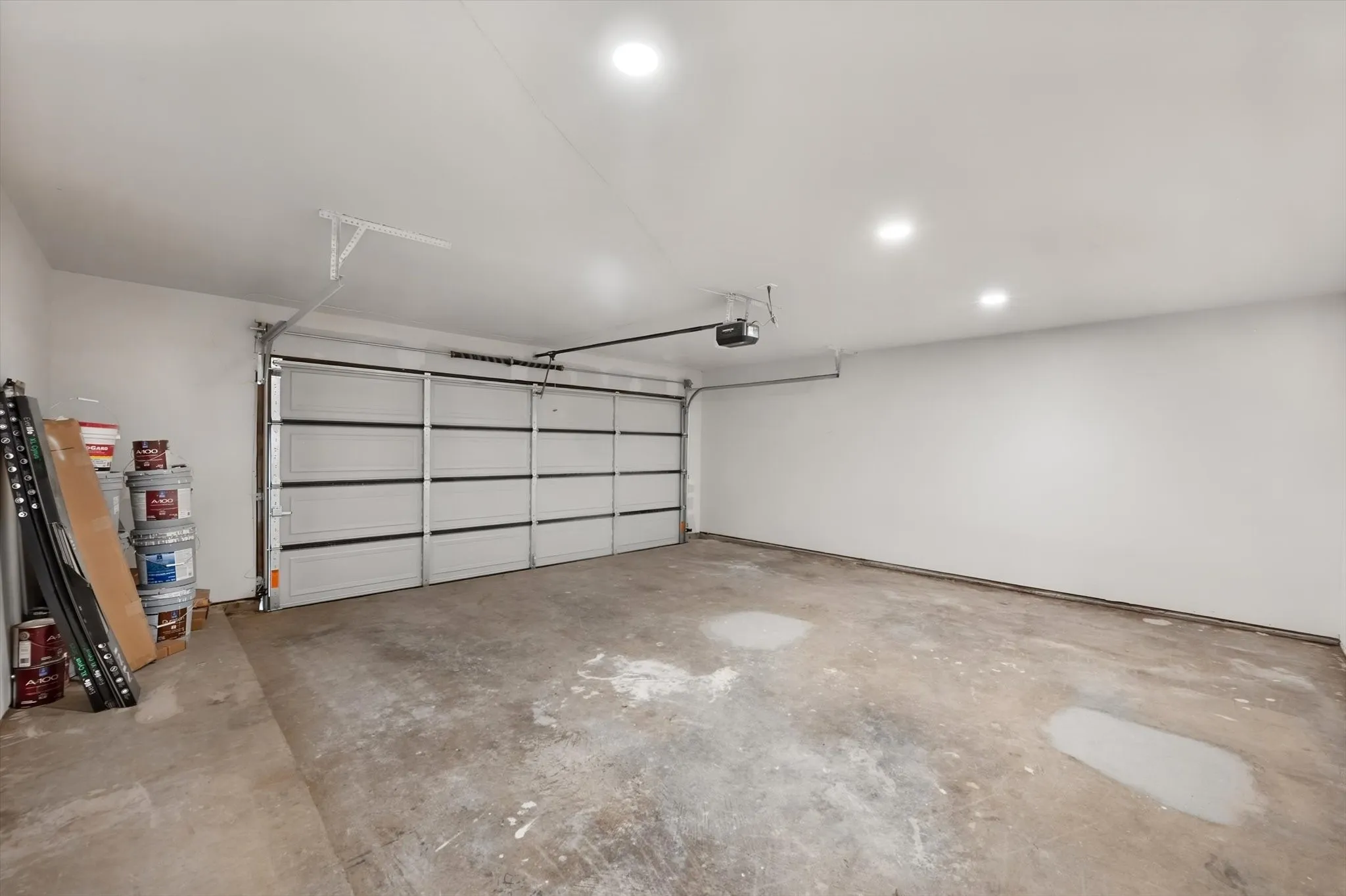 Single Family Residence For Sale in Tarrant County , 3812 Yachtclub Drive, Arlington, Texas 76016, 4 Bedroom, 3 Bathroom, 2 Garage spaces, 2,718 Sqft, built in 1984, mls#21410757, Real Estate Agent in Arlington, Homes For Sale in Tarrant county, Homes For Sale in Arlington, Realtor in Arlington Texas, Real Estate Brokerage Independent Realty Texas, Luminita Cordes Realtor