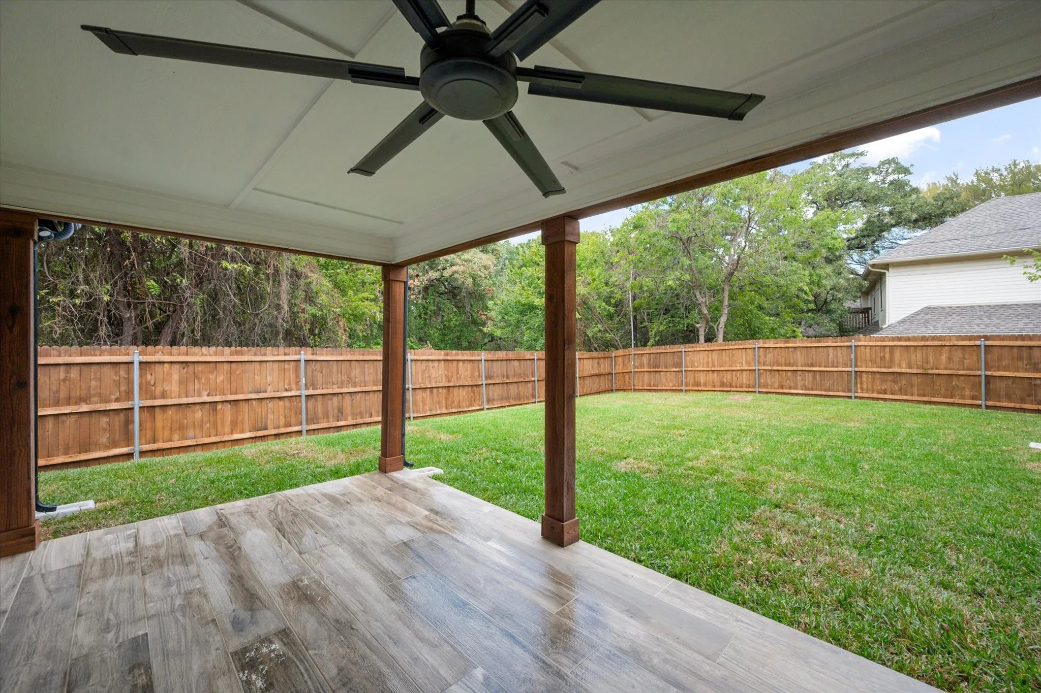 Single Family Residence For Sale in Tarrant County , 3812 Yachtclub Drive, Arlington, Texas 76016, 4 Bedroom, 3 Bathroom, 2 Garage spaces, 2,718 Sqft, built in 1984, mls#21410757, Real Estate Agent in Arlington, Homes For Sale in Tarrant county, Homes For Sale in Arlington, Realtor in Arlington Texas, Real Estate Brokerage Independent Realty Texas, Luminita Cordes Realtor