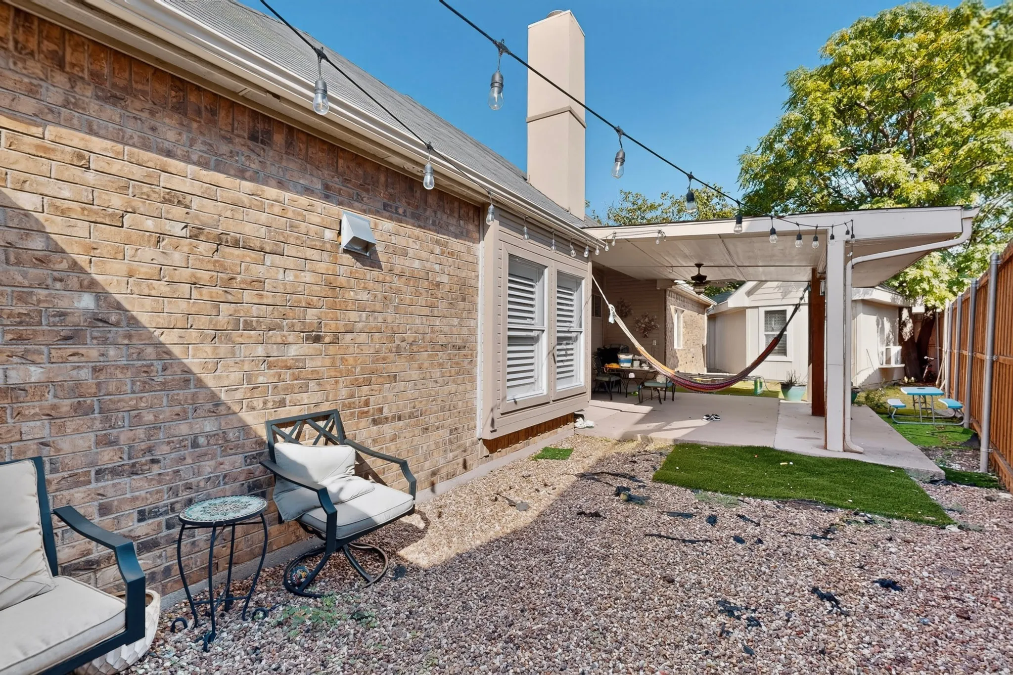 Single Family Residence For Sale in Dallas County , 2819 Williams Way Court, Dallas, Texas 75228, 4 Bedroom, 3 Bathroom, 2 Garage spaces, 1,747 Sqft, built in 1991, mls#21408739, Real Estate Agent in Dallas, Homes For Sale in Dallas county, Homes For Sale in Dallas, Realtor in Dallas Texas, Real Estate Brokerage Independent Realty Texas, Luminita Cordes Realtor