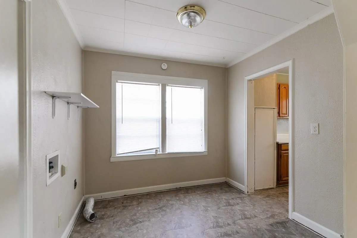 Duplex For Rent in Dallas County , 1123 Clinton Street, Garland, Texas 75040, 1 Bedroom, 1 Bathroom, Garage spaces, 569 Sqft, built in 1950, mls#21410762, Real Estate Agent in Garland, Homes For Rent in Dallas county, Homes For Rent in Garland, Realtor in Garland Texas, Real Estate Brokerage Independent Realty Texas, Luminita Cordes Realtor