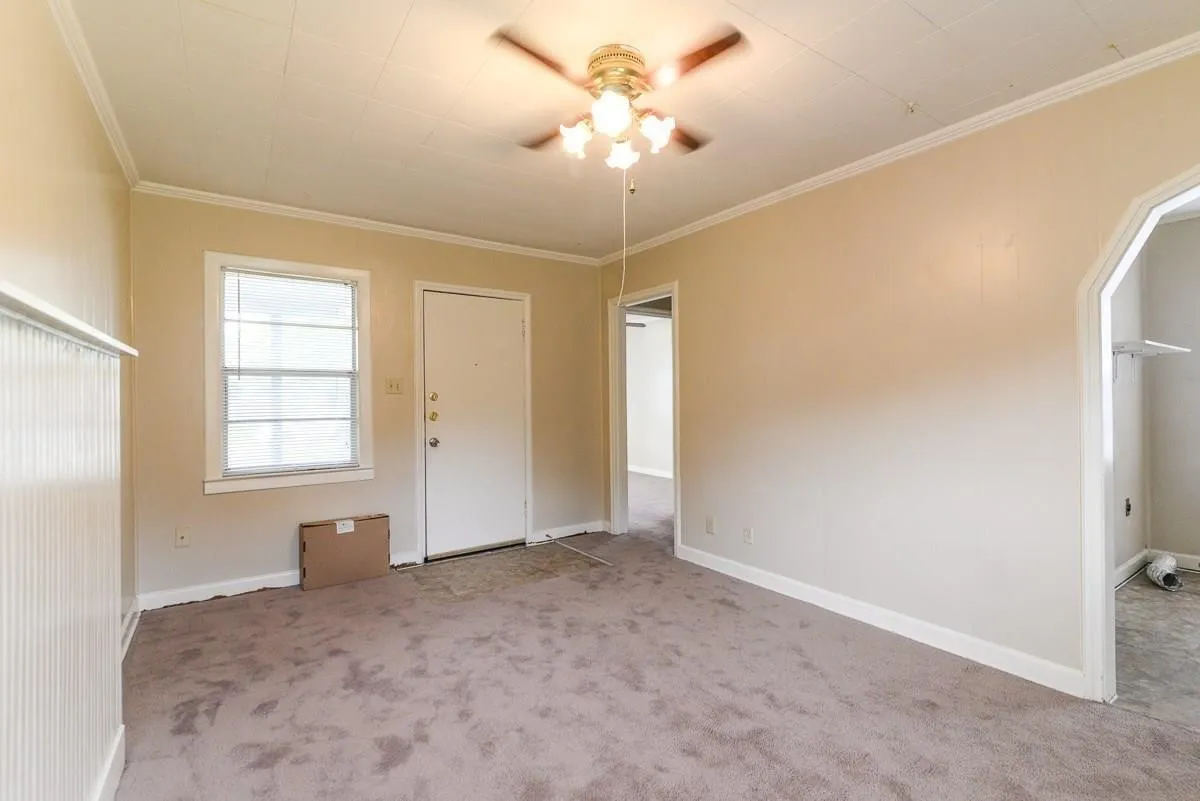 Duplex For Rent in Dallas County , 1123 Clinton Street, Garland, Texas 75040, 1 Bedroom, 1 Bathroom, Garage spaces, 569 Sqft, built in 1950, mls#21410762, Real Estate Agent in Garland, Homes For Rent in Dallas county, Homes For Rent in Garland, Realtor in Garland Texas, Real Estate Brokerage Independent Realty Texas, Luminita Cordes Realtor