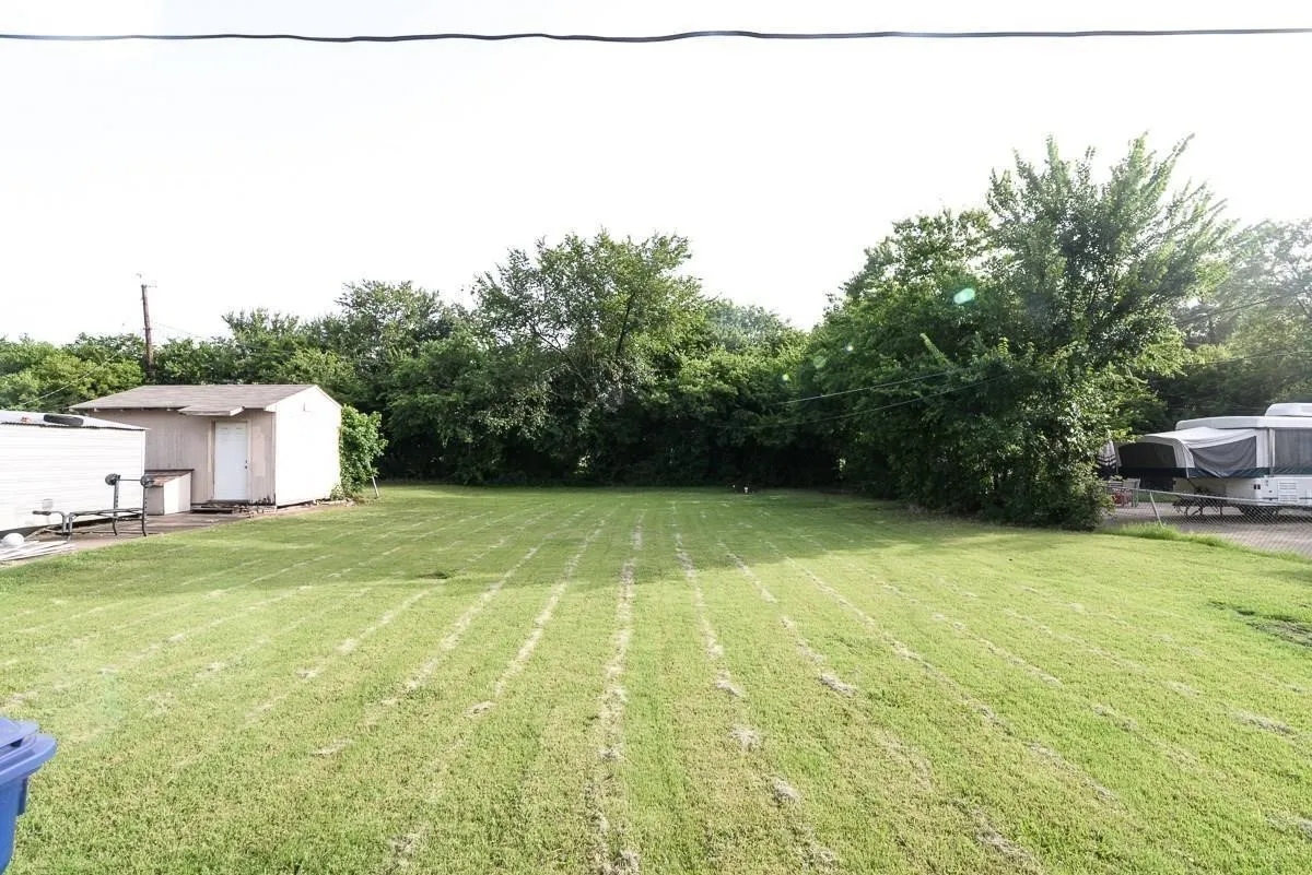 Duplex For Rent in Dallas County , 1123 Clinton Street, Garland, Texas 75040, 1 Bedroom, 1 Bathroom, Garage spaces, 569 Sqft, built in 1950, mls#21410762, Real Estate Agent in Garland, Homes For Rent in Dallas county, Homes For Rent in Garland, Realtor in Garland Texas, Real Estate Brokerage Independent Realty Texas, Luminita Cordes Realtor