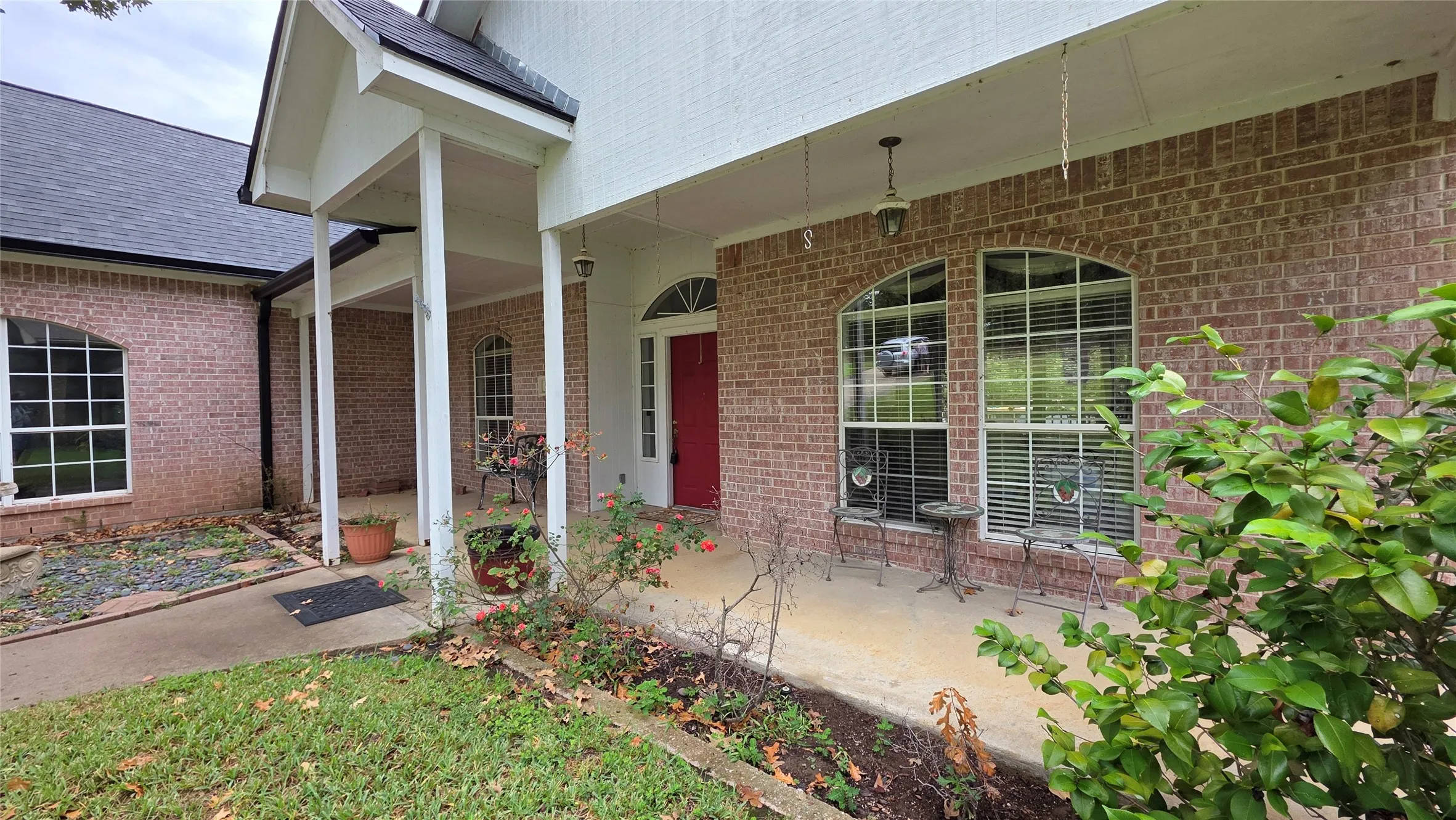 Single Family Residence For Sale in Henderson County , 5488 Point LaVista, Malakoff, Texas 75148, 3 Bedroom, 2 Bathroom, 2 Garage spaces, 2,050 Sqft, built in 1997, mls#21410345, Real Estate Agent in Malakoff, Homes For Sale in Henderson county, Homes For Sale in Malakoff, Realtor in Malakoff Texas, Real Estate Brokerage Independent Realty Texas, Luminita Cordes Realtor