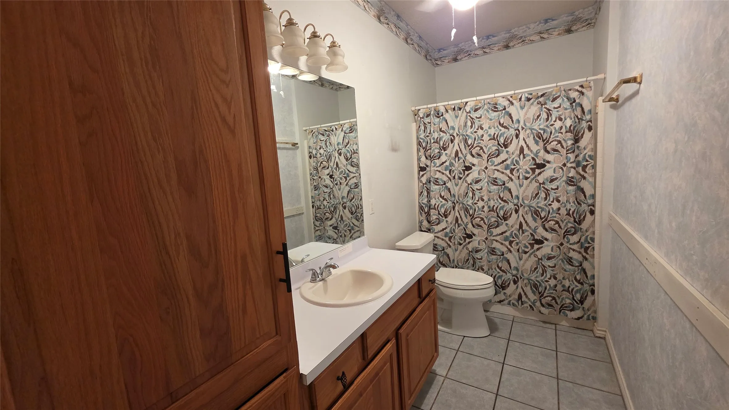 Single Family Residence For Sale in Henderson County , 5488 Point LaVista, Malakoff, Texas 75148, 3 Bedroom, 2 Bathroom, 2 Garage spaces, 2,050 Sqft, built in 1997, mls#21410345, Real Estate Agent in Malakoff, Homes For Sale in Henderson county, Homes For Sale in Malakoff, Realtor in Malakoff Texas, Real Estate Brokerage Independent Realty Texas, Luminita Cordes Realtor
