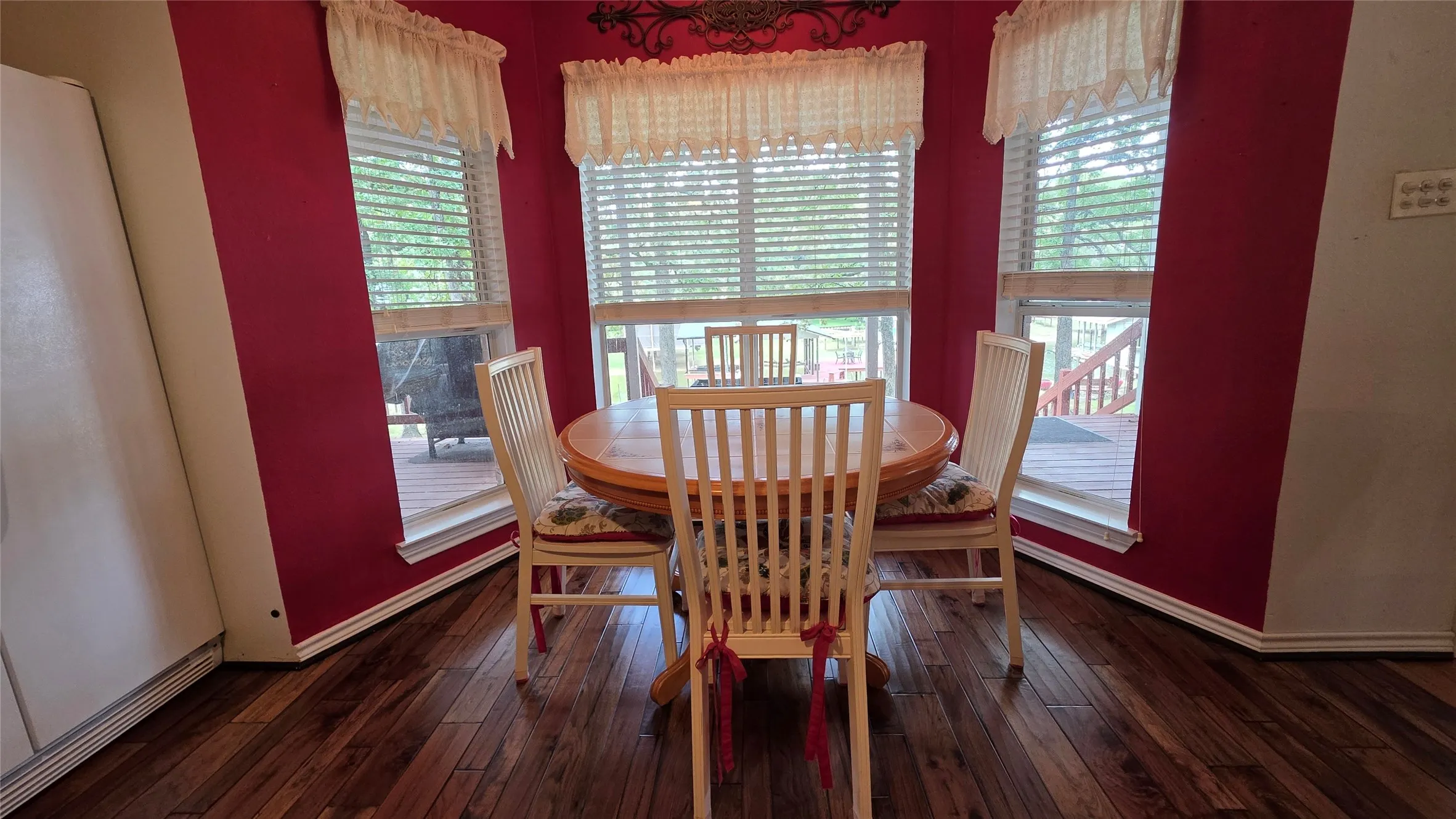 Single Family Residence For Sale in Henderson County , 5488 Point LaVista, Malakoff, Texas 75148, 3 Bedroom, 2 Bathroom, 2 Garage spaces, 2,050 Sqft, built in 1997, mls#21410345, Real Estate Agent in Malakoff, Homes For Sale in Henderson county, Homes For Sale in Malakoff, Realtor in Malakoff Texas, Real Estate Brokerage Independent Realty Texas, Luminita Cordes Realtor