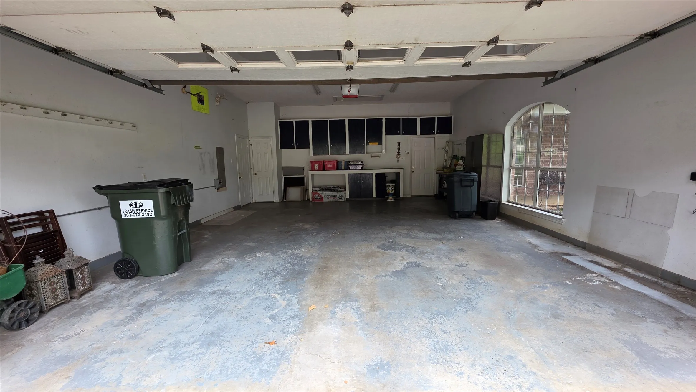 Single Family Residence For Sale in Henderson County , 5488 Point LaVista, Malakoff, Texas 75148, 3 Bedroom, 2 Bathroom, 2 Garage spaces, 2,050 Sqft, built in 1997, mls#21410345, Real Estate Agent in Malakoff, Homes For Sale in Henderson county, Homes For Sale in Malakoff, Realtor in Malakoff Texas, Real Estate Brokerage Independent Realty Texas, Luminita Cordes Realtor