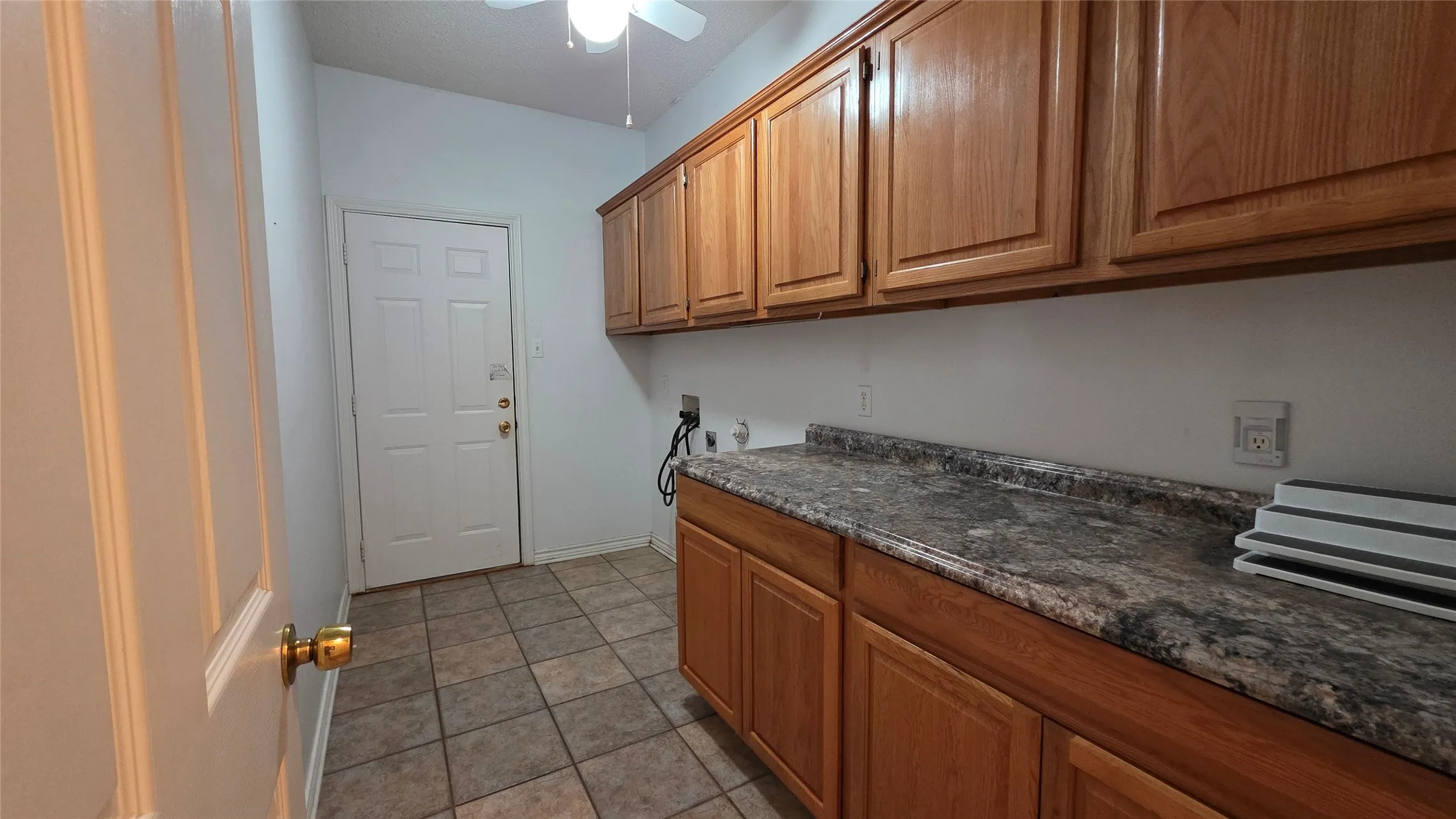 Single Family Residence For Sale in Henderson County , 5488 Point LaVista, Malakoff, Texas 75148, 3 Bedroom, 2 Bathroom, 2 Garage spaces, 2,050 Sqft, built in 1997, mls#21410345, Real Estate Agent in Malakoff, Homes For Sale in Henderson county, Homes For Sale in Malakoff, Realtor in Malakoff Texas, Real Estate Brokerage Independent Realty Texas, Luminita Cordes Realtor
