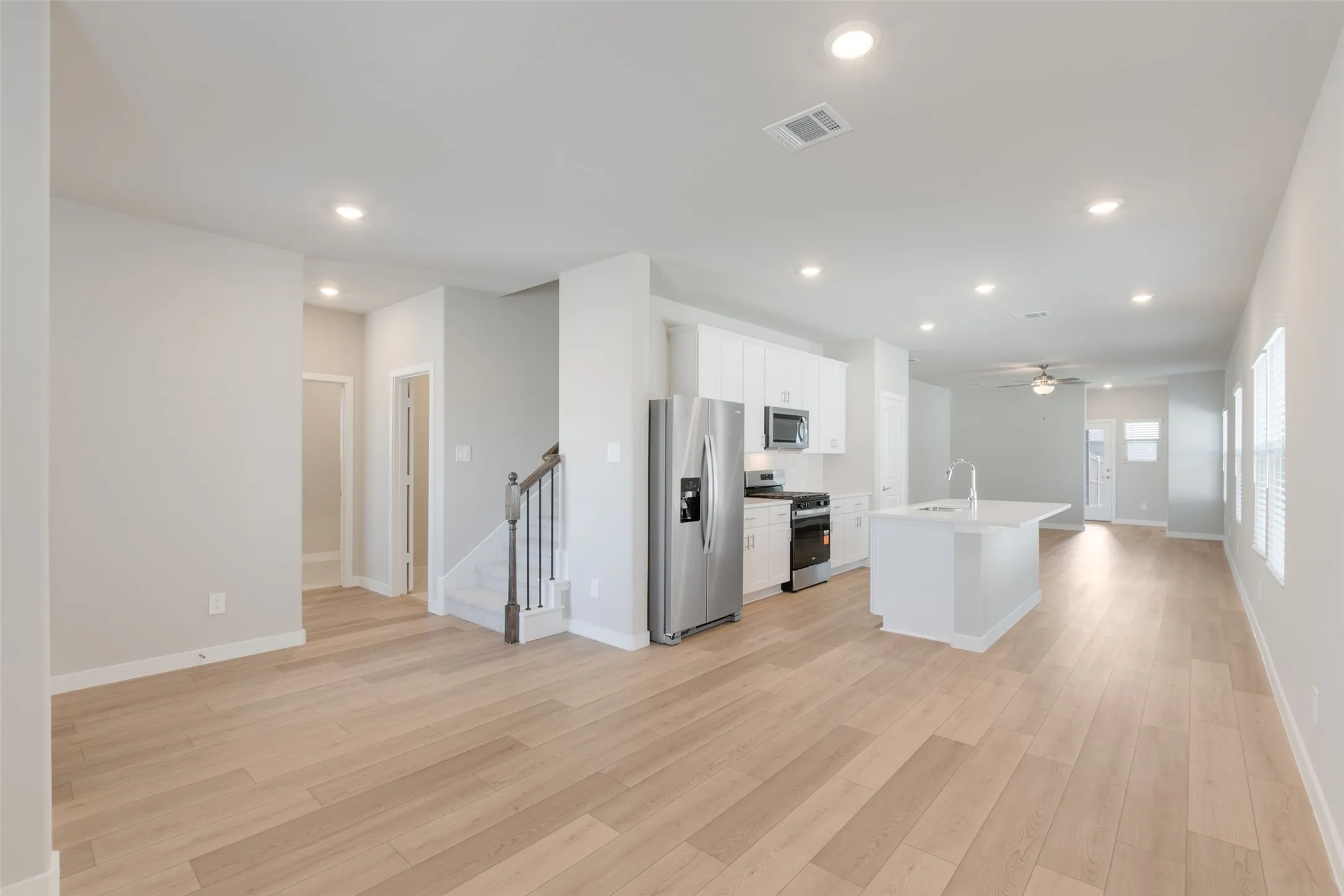 Huge Open Floorplan in common space
