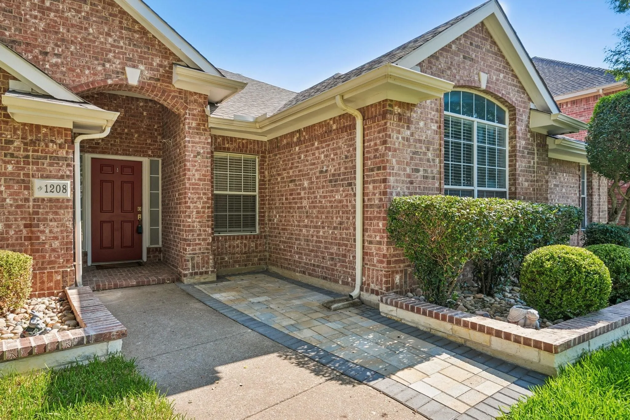 Single Family Residence For Rent in Collin County , 1208 Sonoma Drive, Allen, Texas 75013, 4 Bedroom, 2 Bathroom, 2 Garage spaces, 2,249 Sqft, built in 1996, mls#21410788, Real Estate Agent in Allen, Homes For Rent in Collin county, Homes For Rent in Allen, Realtor in Allen Texas, Real Estate Brokerage Independent Realty Texas, Luminita Cordes Realtor