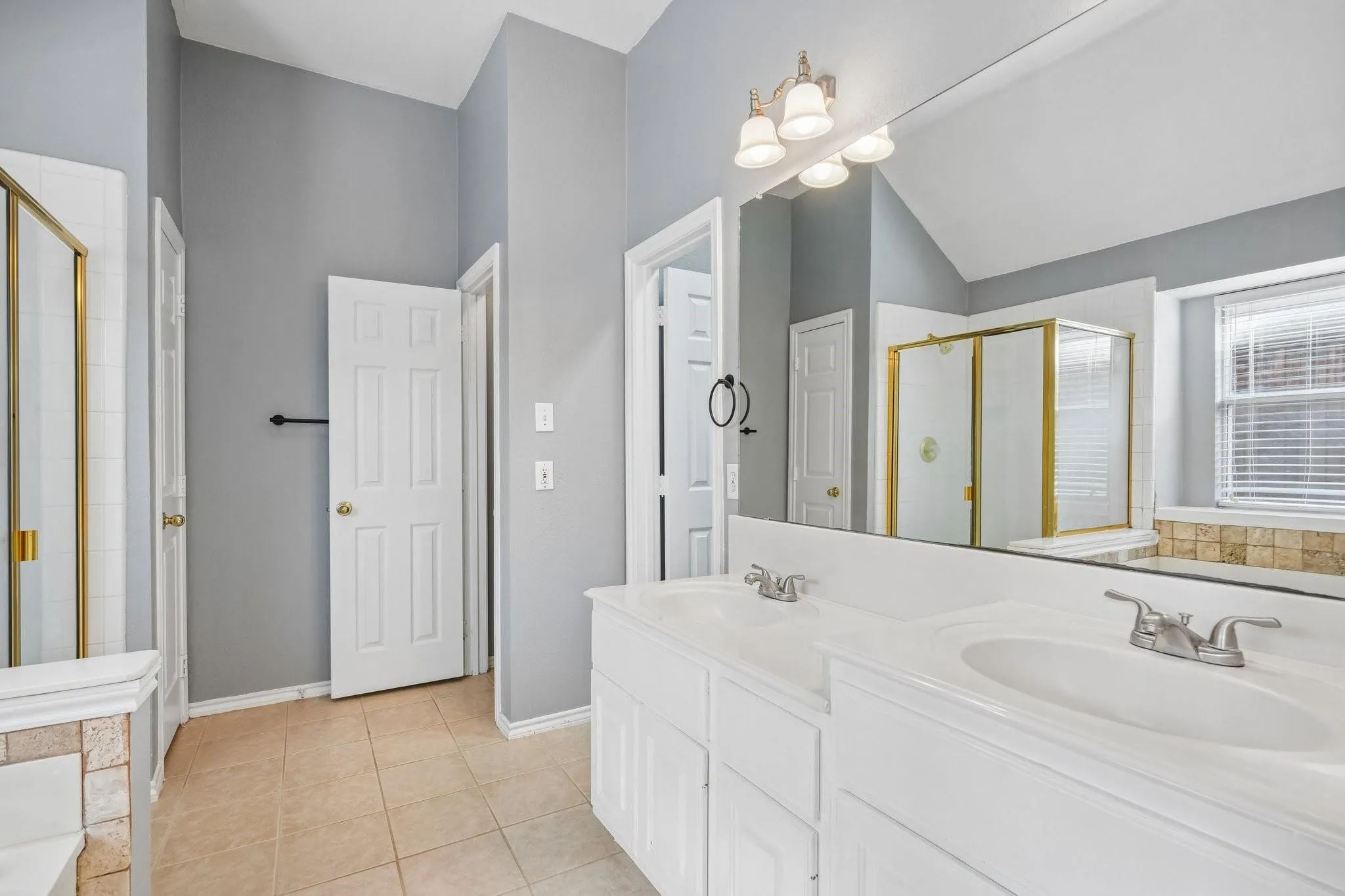 Single Family Residence For Rent in Collin County , 1208 Sonoma Drive, Allen, Texas 75013, 4 Bedroom, 2 Bathroom, 2 Garage spaces, 2,249 Sqft, built in 1996, mls#21410788, Real Estate Agent in Allen, Homes For Rent in Collin county, Homes For Rent in Allen, Realtor in Allen Texas, Real Estate Brokerage Independent Realty Texas, Luminita Cordes Realtor