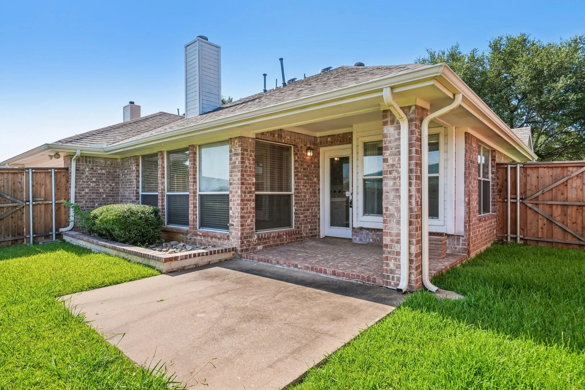 Single Family Residence For Rent in Collin County , 1208 Sonoma Drive, Allen, Texas 75013, 4 Bedroom, 2 Bathroom, 2 Garage spaces, 2,249 Sqft, built in 1996, mls#21410788, Real Estate Agent in Allen, Homes For Rent in Collin county, Homes For Rent in Allen, Realtor in Allen Texas, Real Estate Brokerage Independent Realty Texas, Luminita Cordes Realtor