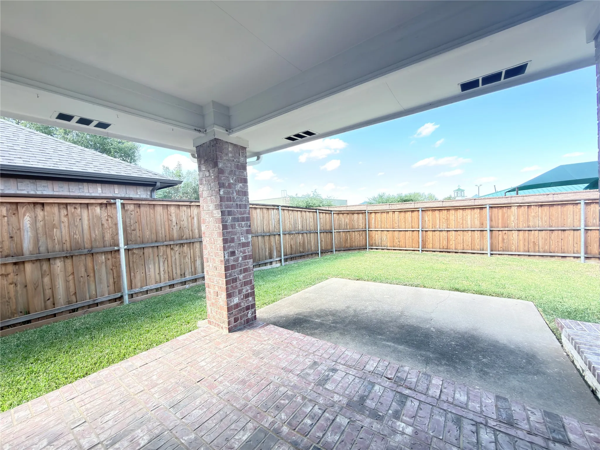 Single Family Residence For Rent in Collin County , 1208 Sonoma Drive, Allen, Texas 75013, 4 Bedroom, 2 Bathroom, 2 Garage spaces, 2,249 Sqft, built in 1996, mls#21410788, Real Estate Agent in Allen, Homes For Rent in Collin county, Homes For Rent in Allen, Realtor in Allen Texas, Real Estate Brokerage Independent Realty Texas, Luminita Cordes Realtor