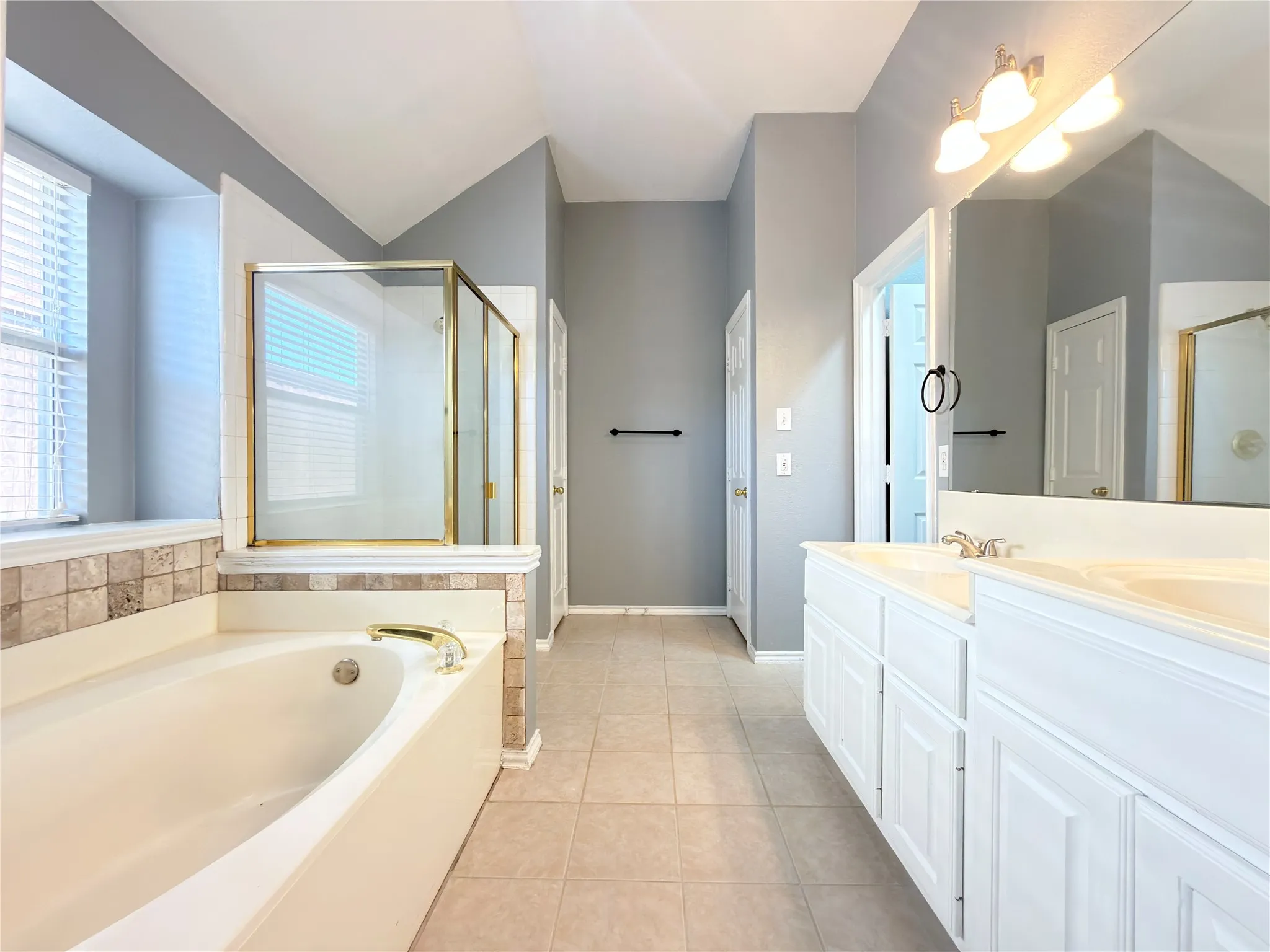 Single Family Residence For Rent in Collin County , 1208 Sonoma Drive, Allen, Texas 75013, 4 Bedroom, 2 Bathroom, 2 Garage spaces, 2,249 Sqft, built in 1996, mls#21410788, Real Estate Agent in Allen, Homes For Rent in Collin county, Homes For Rent in Allen, Realtor in Allen Texas, Real Estate Brokerage Independent Realty Texas, Luminita Cordes Realtor