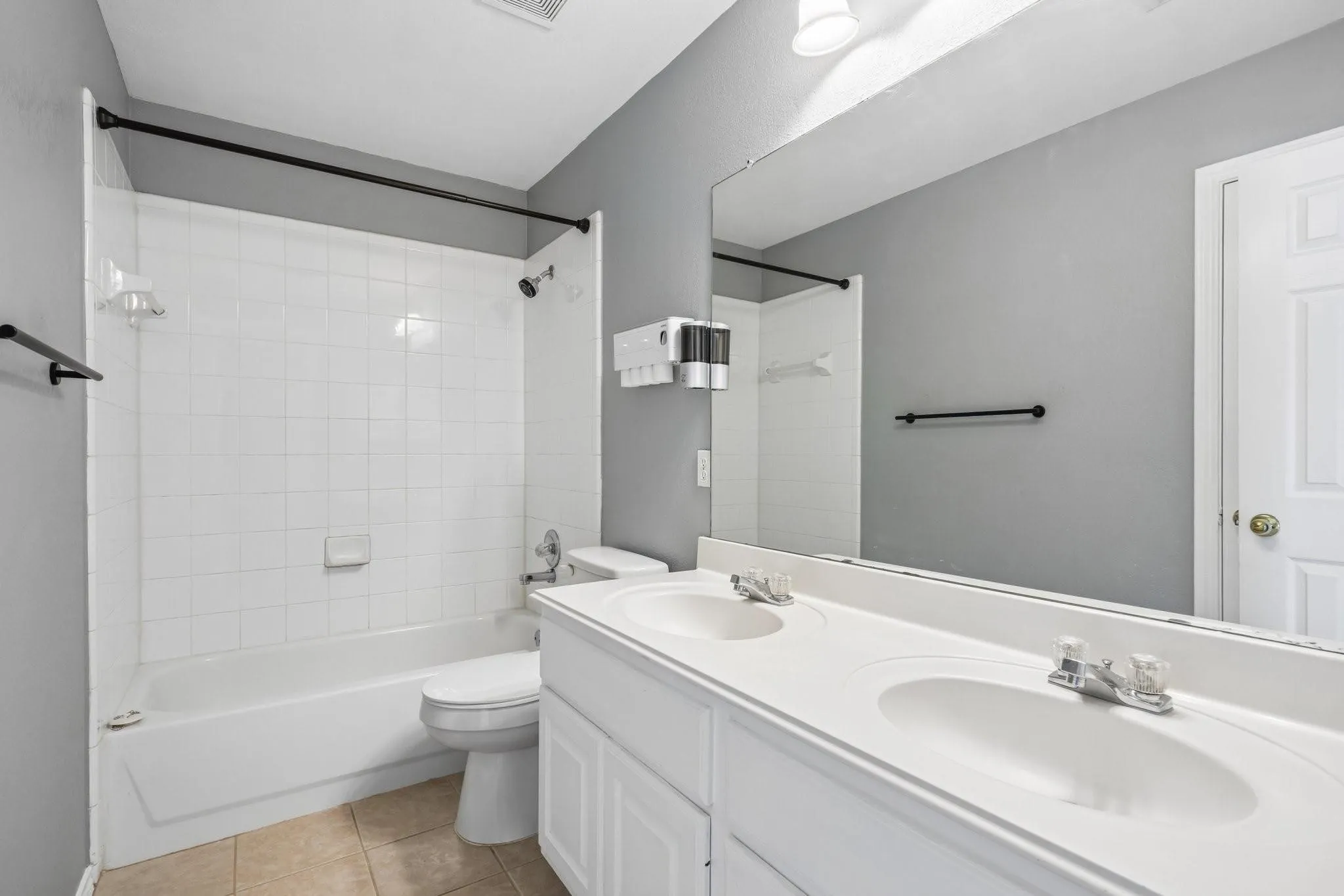 Single Family Residence For Rent in Collin County , 1208 Sonoma Drive, Allen, Texas 75013, 4 Bedroom, 2 Bathroom, 2 Garage spaces, 2,249 Sqft, built in 1996, mls#21410788, Real Estate Agent in Allen, Homes For Rent in Collin county, Homes For Rent in Allen, Realtor in Allen Texas, Real Estate Brokerage Independent Realty Texas, Luminita Cordes Realtor