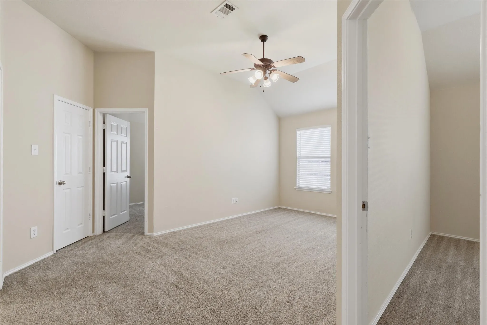 Single Family Residence For Rent in Rockwall County , 506 Hackberry Drive, Fate, Texas 75087, 3 Bedroom, 2 Bathroom, 2 Garage spaces, 2,051 Sqft, built in 2006, mls#21410792, Real Estate Agent in Fate, Homes For Rent in Rockwall county, Homes For Rent in Fate, Realtor in Fate Texas, Real Estate Brokerage Independent Realty Texas, Luminita Cordes Realtor