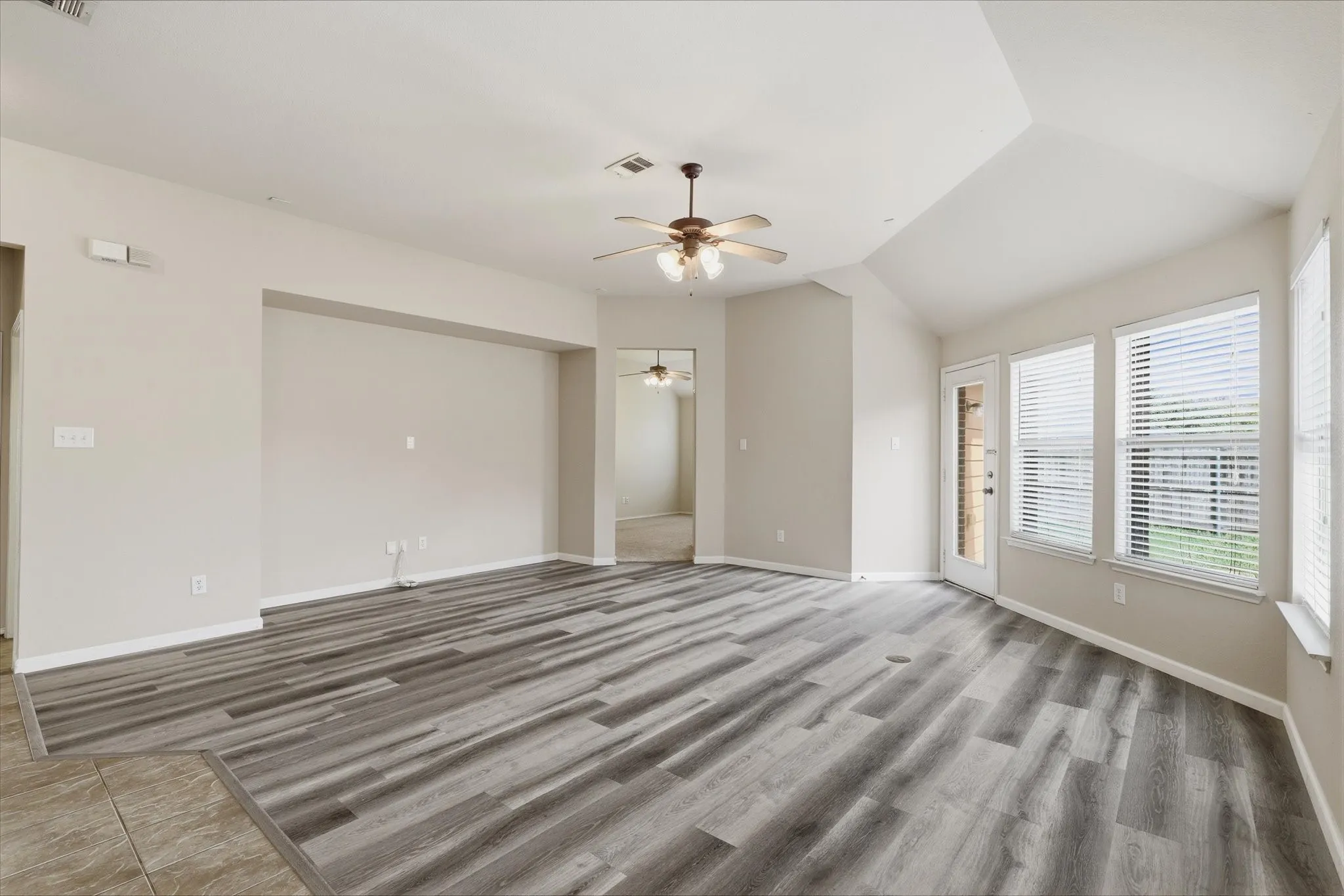 Single Family Residence For Rent in Rockwall County , 506 Hackberry Drive, Fate, Texas 75087, 3 Bedroom, 2 Bathroom, 2 Garage spaces, 2,051 Sqft, built in 2006, mls#21410792, Real Estate Agent in Fate, Homes For Rent in Rockwall county, Homes For Rent in Fate, Realtor in Fate Texas, Real Estate Brokerage Independent Realty Texas, Luminita Cordes Realtor