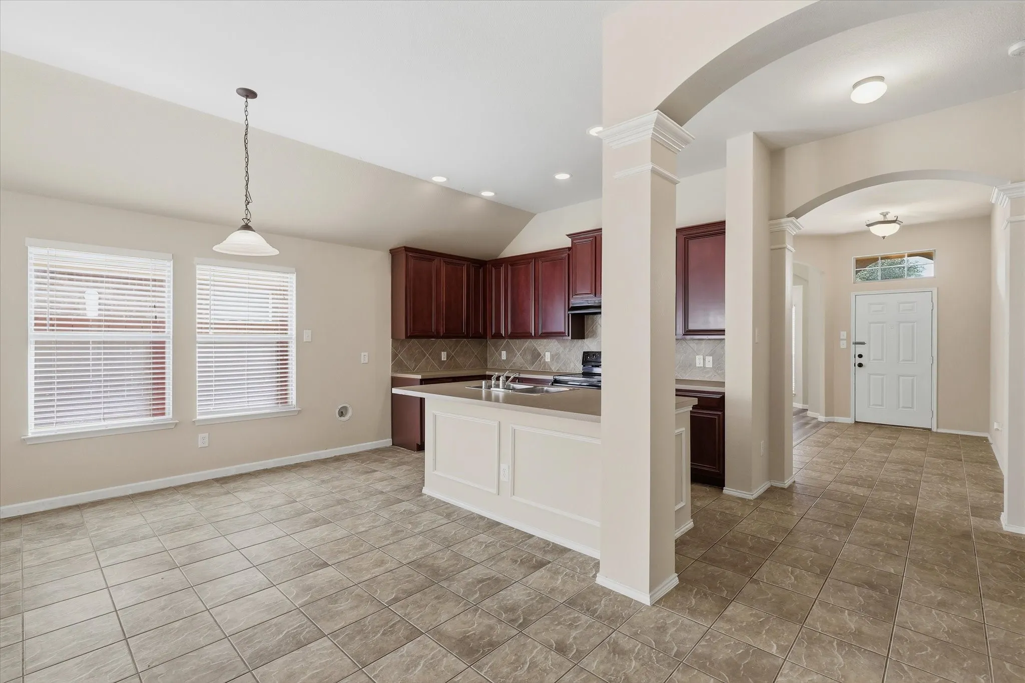 Single Family Residence For Rent in Rockwall County , 506 Hackberry Drive, Fate, Texas 75087, 3 Bedroom, 2 Bathroom, 2 Garage spaces, 2,051 Sqft, built in 2006, mls#21410792, Real Estate Agent in Fate, Homes For Rent in Rockwall county, Homes For Rent in Fate, Realtor in Fate Texas, Real Estate Brokerage Independent Realty Texas, Luminita Cordes Realtor