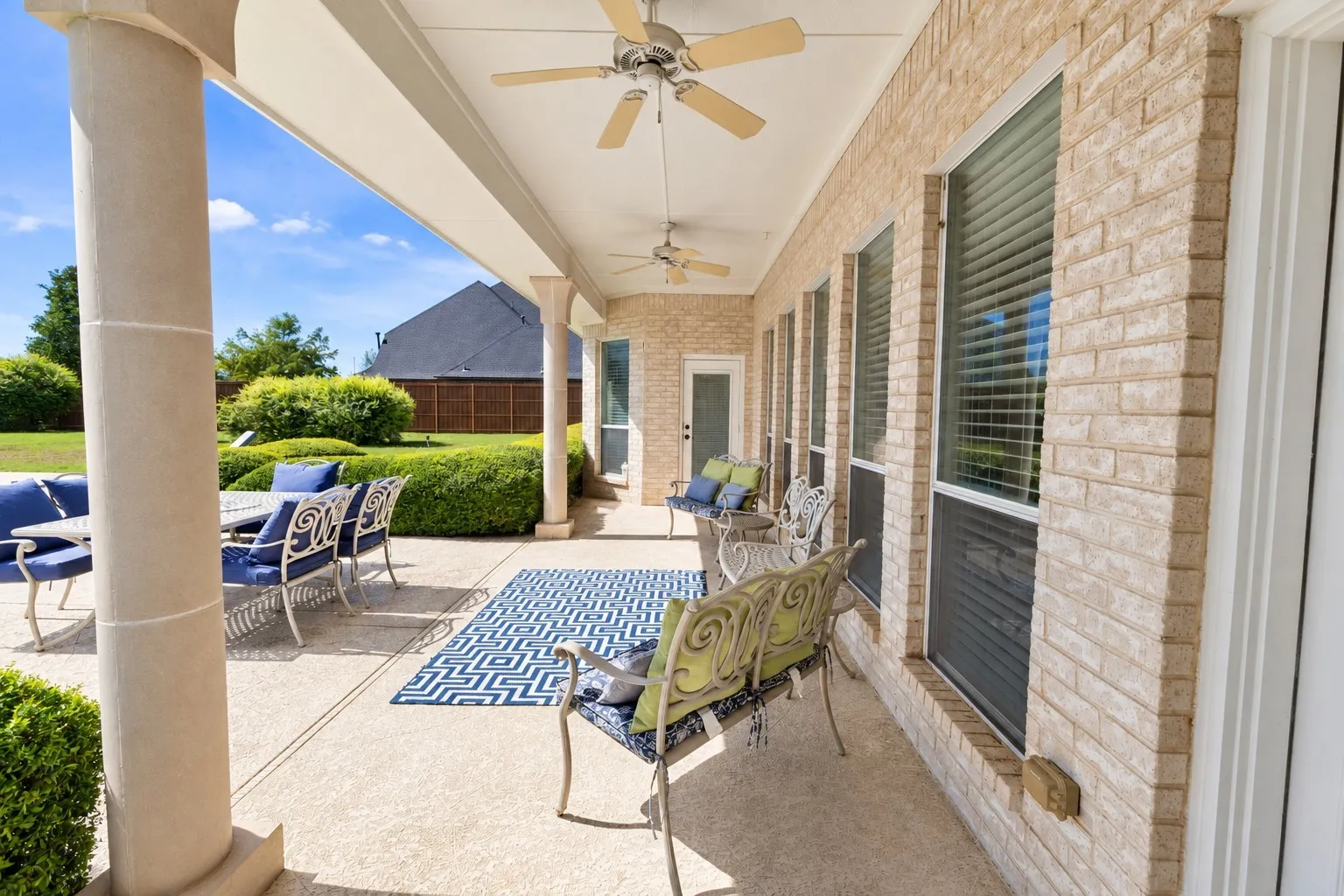 Single Family Residence For Rent in Dallas County , 1428 Windmill Hill Lane, Cedar Hill, Texas 75104, 4 Bedroom, 3 Bathroom, 2 Garage spaces, 3,153 Sqft, built in 2005, mls#21410798, Real Estate Agent in Cedar Hill, Homes For Rent in Dallas county, Homes For Rent in Cedar Hill, Realtor in Cedar Hill Texas, Real Estate Brokerage Independent Realty Texas, Luminita Cordes Realtor