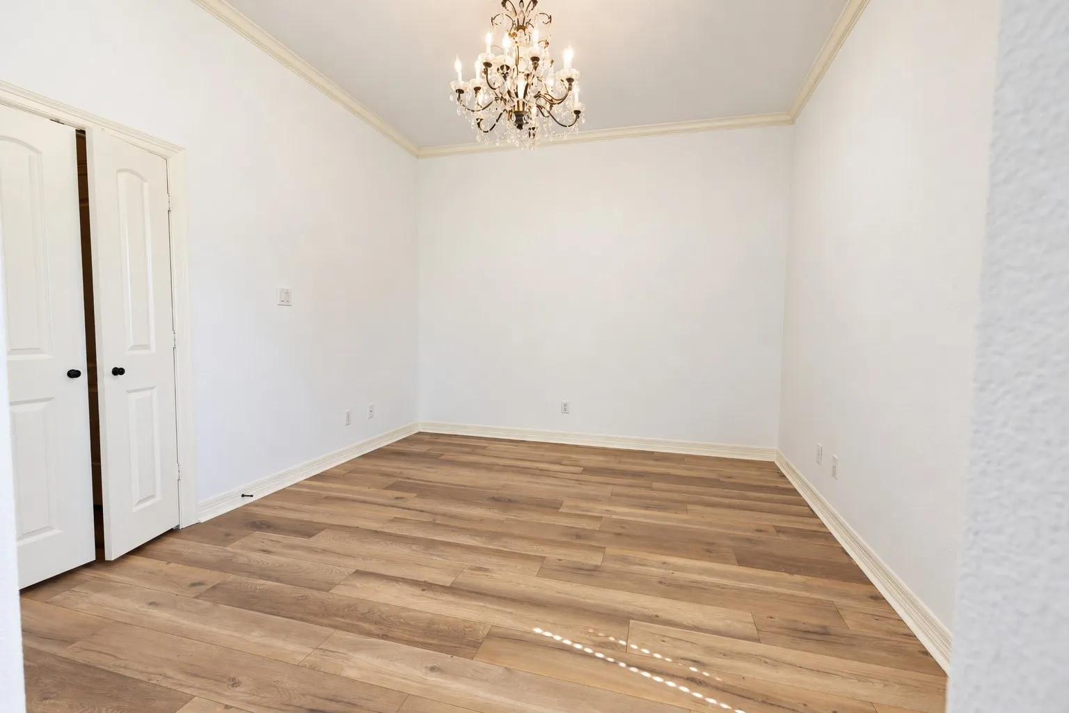 Single Family Residence For Rent in Dallas County , 1428 Windmill Hill Lane, Cedar Hill, Texas 75104, 4 Bedroom, 3 Bathroom, 2 Garage spaces, 3,153 Sqft, built in 2005, mls#21410798, Real Estate Agent in Cedar Hill, Homes For Rent in Dallas county, Homes For Rent in Cedar Hill, Realtor in Cedar Hill Texas, Real Estate Brokerage Independent Realty Texas, Luminita Cordes Realtor