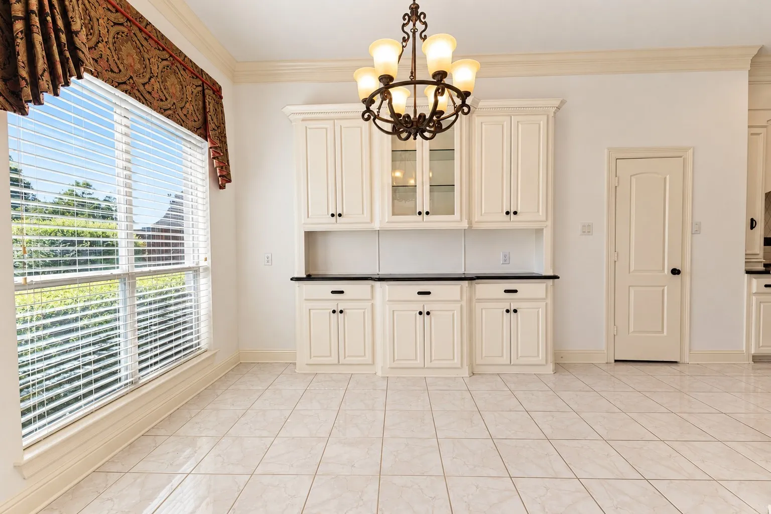 Single Family Residence For Rent in Dallas County , 1428 Windmill Hill Lane, Cedar Hill, Texas 75104, 4 Bedroom, 3 Bathroom, 2 Garage spaces, 3,153 Sqft, built in 2005, mls#21410798, Real Estate Agent in Cedar Hill, Homes For Rent in Dallas county, Homes For Rent in Cedar Hill, Realtor in Cedar Hill Texas, Real Estate Brokerage Independent Realty Texas, Luminita Cordes Realtor