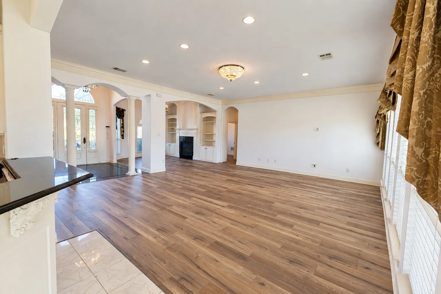 Single Family Residence For Rent in Dallas County , 1428 Windmill Hill Lane, Cedar Hill, Texas 75104, 4 Bedroom, 3 Bathroom, 2 Garage spaces, 3,153 Sqft, built in 2005, mls#21410798, Real Estate Agent in Cedar Hill, Homes For Rent in Dallas county, Homes For Rent in Cedar Hill, Realtor in Cedar Hill Texas, Real Estate Brokerage Independent Realty Texas, Luminita Cordes Realtor