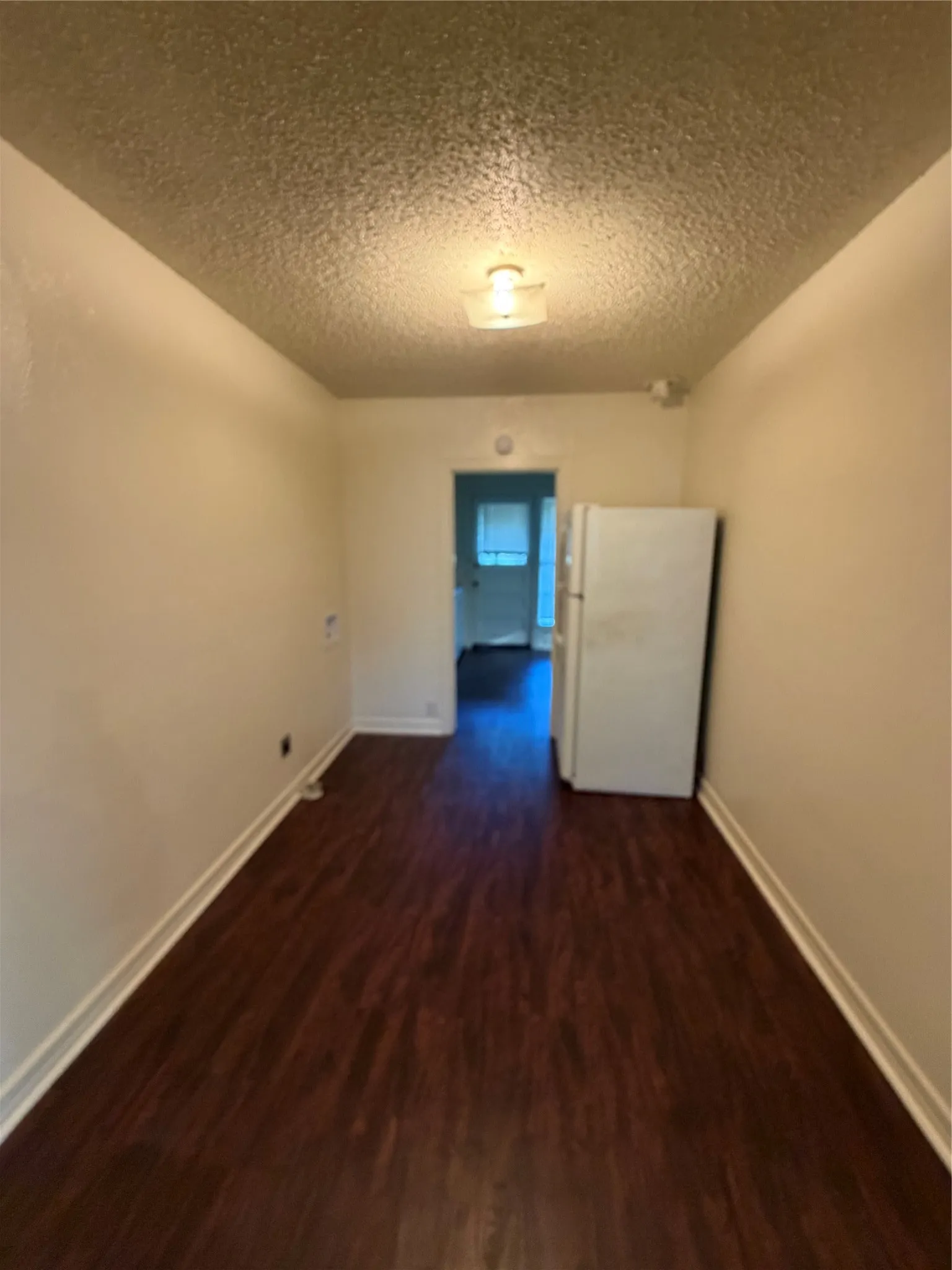Duplex For Rent in Dallas County , 1107 Clinton Street, Garland, Texas 75040, 1 Bedroom, 1 Bathroom, Garage spaces, 715 Sqft, built in 1950, mls#21410805, Real Estate Agent in Garland, Homes For Rent in Dallas county, Homes For Rent in Garland, Realtor in Garland Texas, Real Estate Brokerage Independent Realty Texas, Luminita Cordes Realtor