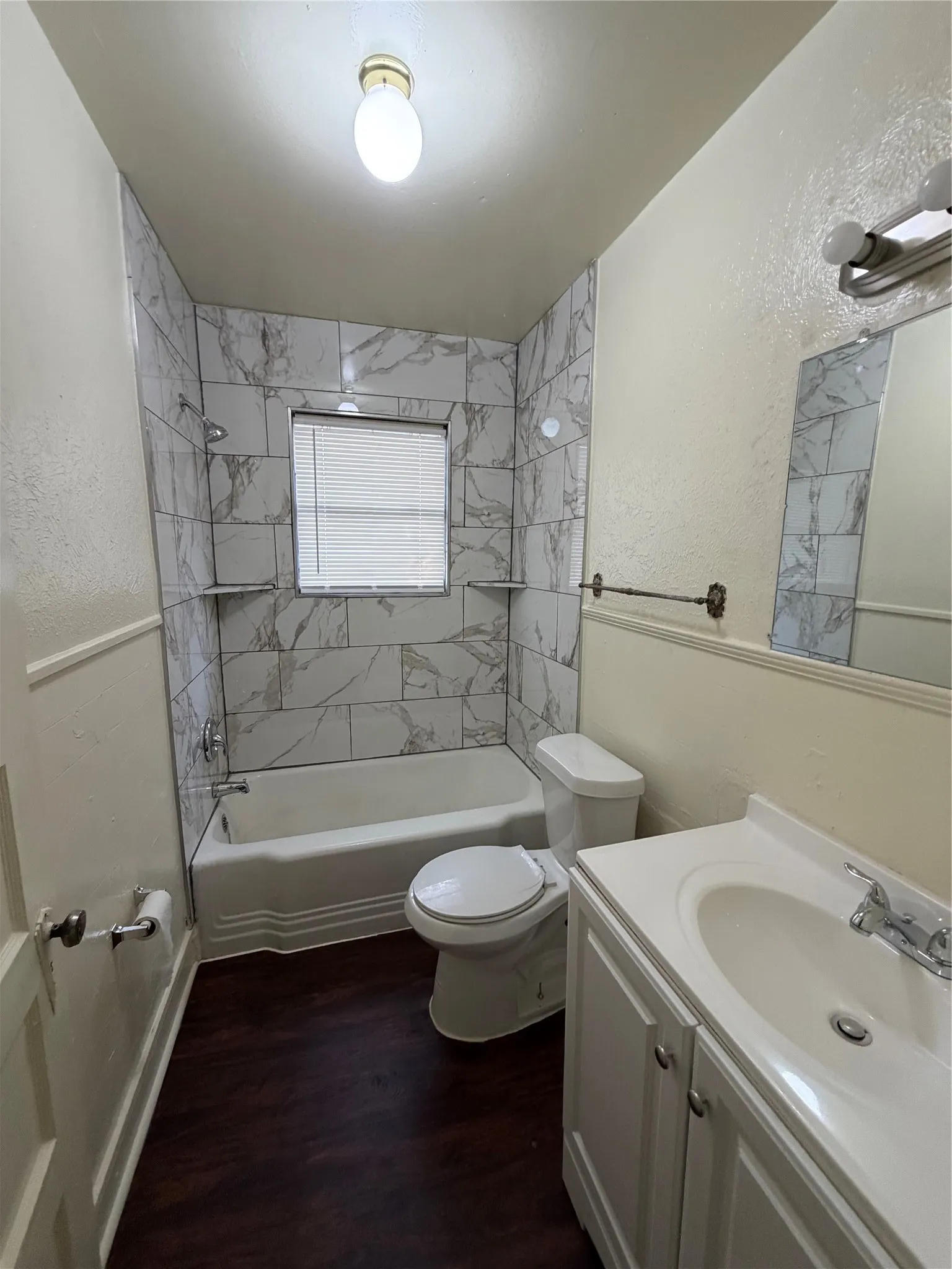 Duplex For Rent in Dallas County , 1107 Clinton Street, Garland, Texas 75040, 1 Bedroom, 1 Bathroom, Garage spaces, 715 Sqft, built in 1950, mls#21410805, Real Estate Agent in Garland, Homes For Rent in Dallas county, Homes For Rent in Garland, Realtor in Garland Texas, Real Estate Brokerage Independent Realty Texas, Luminita Cordes Realtor