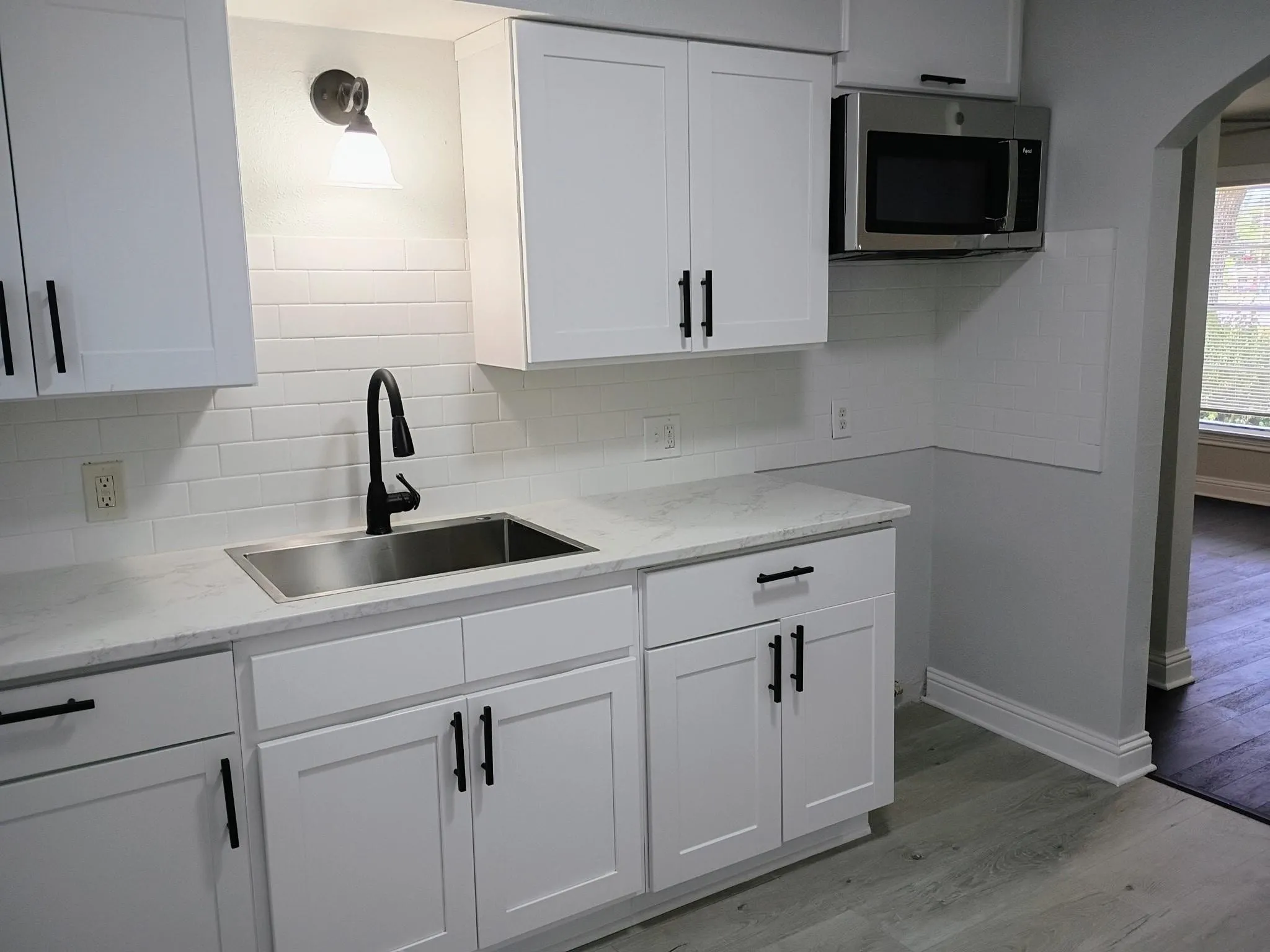 Single Family Residence For Sale in Dallas County , 2671 Moffatt Avenue, Dallas, Texas 75216, 2 Bedroom, 1 Bathroom, 1 Garage spaces, 720 Sqft, built in 1949, mls#21410825, Real Estate Agent in Dallas, Homes For Sale in Dallas county, Homes For Sale in Dallas, Realtor in Dallas Texas, Real Estate Brokerage Independent Realty Texas, Luminita Cordes Realtor