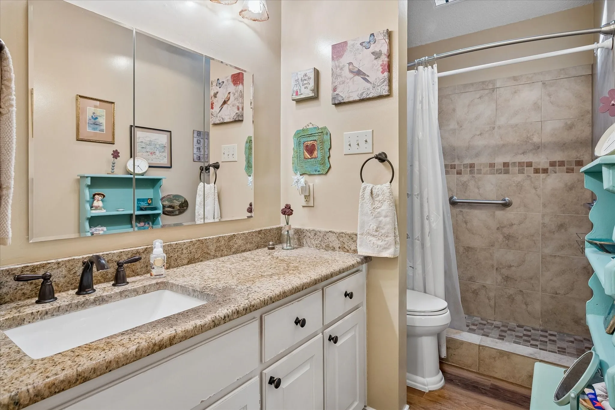 Single Family Residence For Sale in Tarrant County , 8920 Ashcraft Drive, North Richland Hills, Texas 76182, 3 Bedroom, 2 Bathroom, 2 Garage spaces, 1,698 Sqft, built in 1989, mls#21410502, Real Estate Agent in North Richland Hills, Homes For Sale in Tarrant county, Homes For Sale in North Richland Hills, Realtor in North Richland Hills Texas, Real Estate Brokerage Independent Realty Texas, Luminita Cordes Realtor