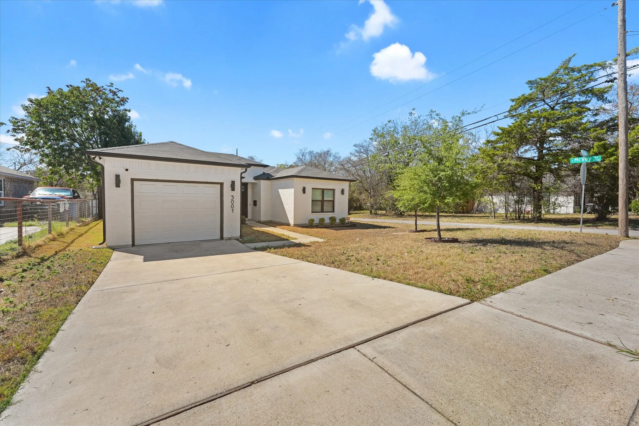 Single Family Residence For Sale in Dallas County , 3001 Fernwood Avenue, Dallas, Texas 75216, 4 Bedroom, 2 Bathroom, 1 Garage spaces, 1,738 Sqft, built in 2021, mls#21410562, Real Estate Agent in Dallas, Homes For Sale in Dallas county, Homes For Sale in Dallas, Realtor in Dallas Texas, Real Estate Brokerage Independent Realty Texas, Luminita Cordes Realtor