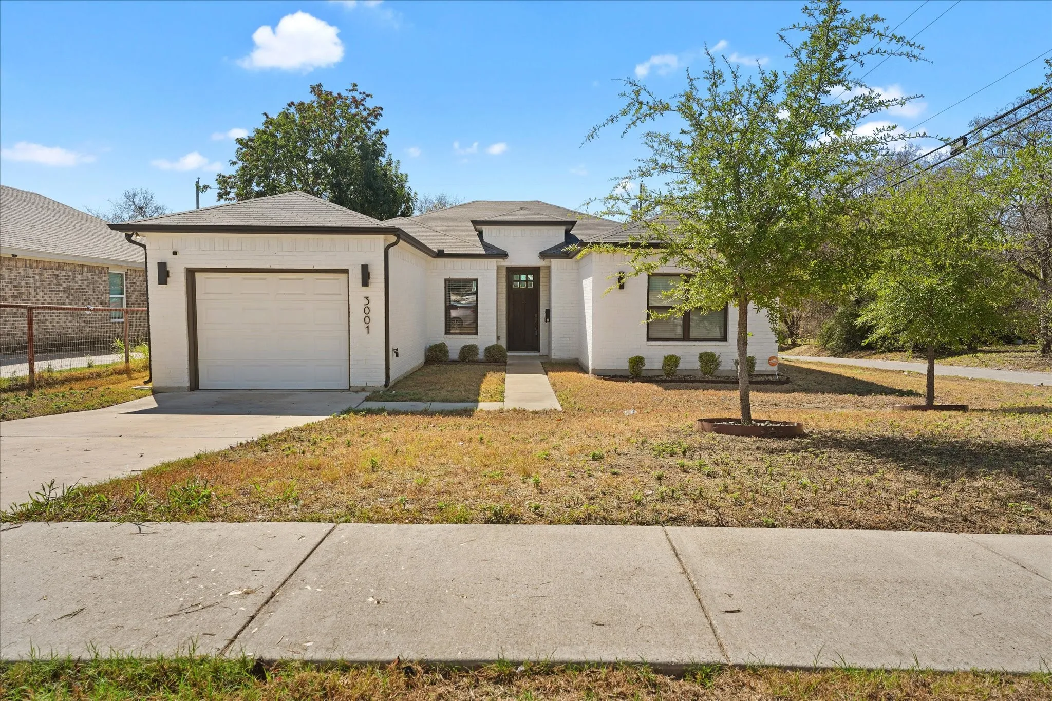 Single Family Residence For Sale in Dallas County , 3001 Fernwood Avenue, Dallas, Texas 75216, 4 Bedroom, 2 Bathroom, 1 Garage spaces, 1,738 Sqft, built in 2021, mls#21410562, Real Estate Agent in Dallas, Homes For Sale in Dallas county, Homes For Sale in Dallas, Realtor in Dallas Texas, Real Estate Brokerage Independent Realty Texas, Luminita Cordes Realtor