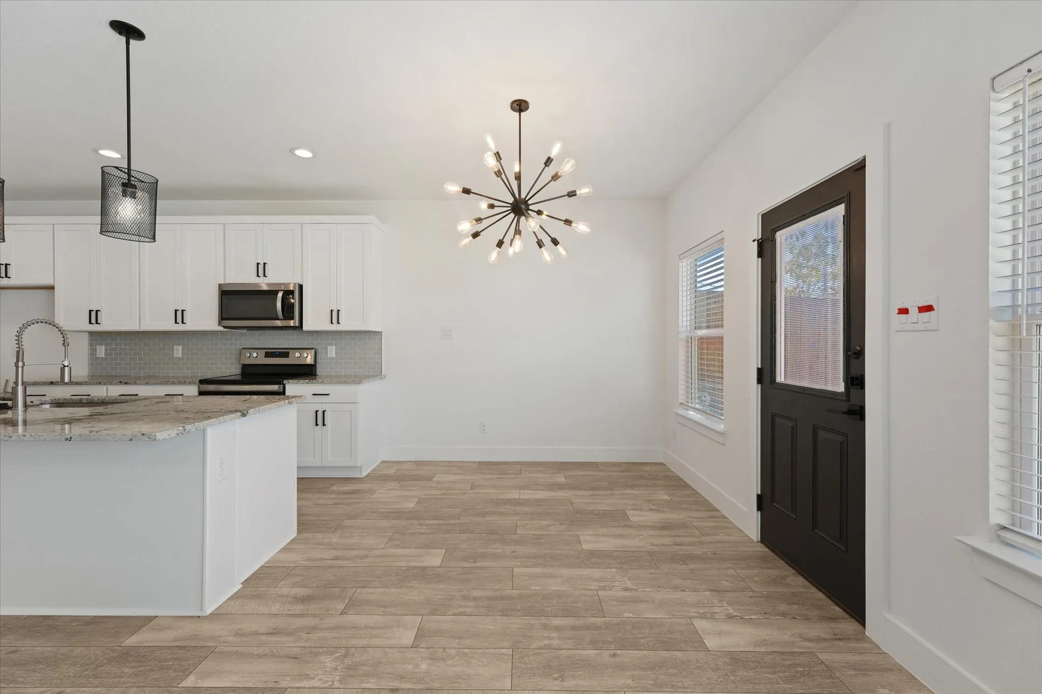 Single Family Residence For Sale in Dallas County , 3001 Fernwood Avenue, Dallas, Texas 75216, 4 Bedroom, 2 Bathroom, 1 Garage spaces, 1,738 Sqft, built in 2021, mls#21410562, Real Estate Agent in Dallas, Homes For Sale in Dallas county, Homes For Sale in Dallas, Realtor in Dallas Texas, Real Estate Brokerage Independent Realty Texas, Luminita Cordes Realtor