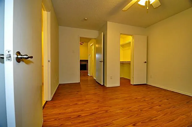 Apartment For Rent in Dallas County , 6910 Skillman Street 3017, Dallas, Texas 75231, 2 Bedroom, 2 Bathroom, Garage spaces, 917 Sqft, built in 1983, mls#21410844, Real Estate Agent in Dallas, Homes For Rent in Dallas county, Homes For Rent in Dallas, Realtor in Dallas Texas, Real Estate Brokerage Independent Realty Texas, Luminita Cordes Realtor