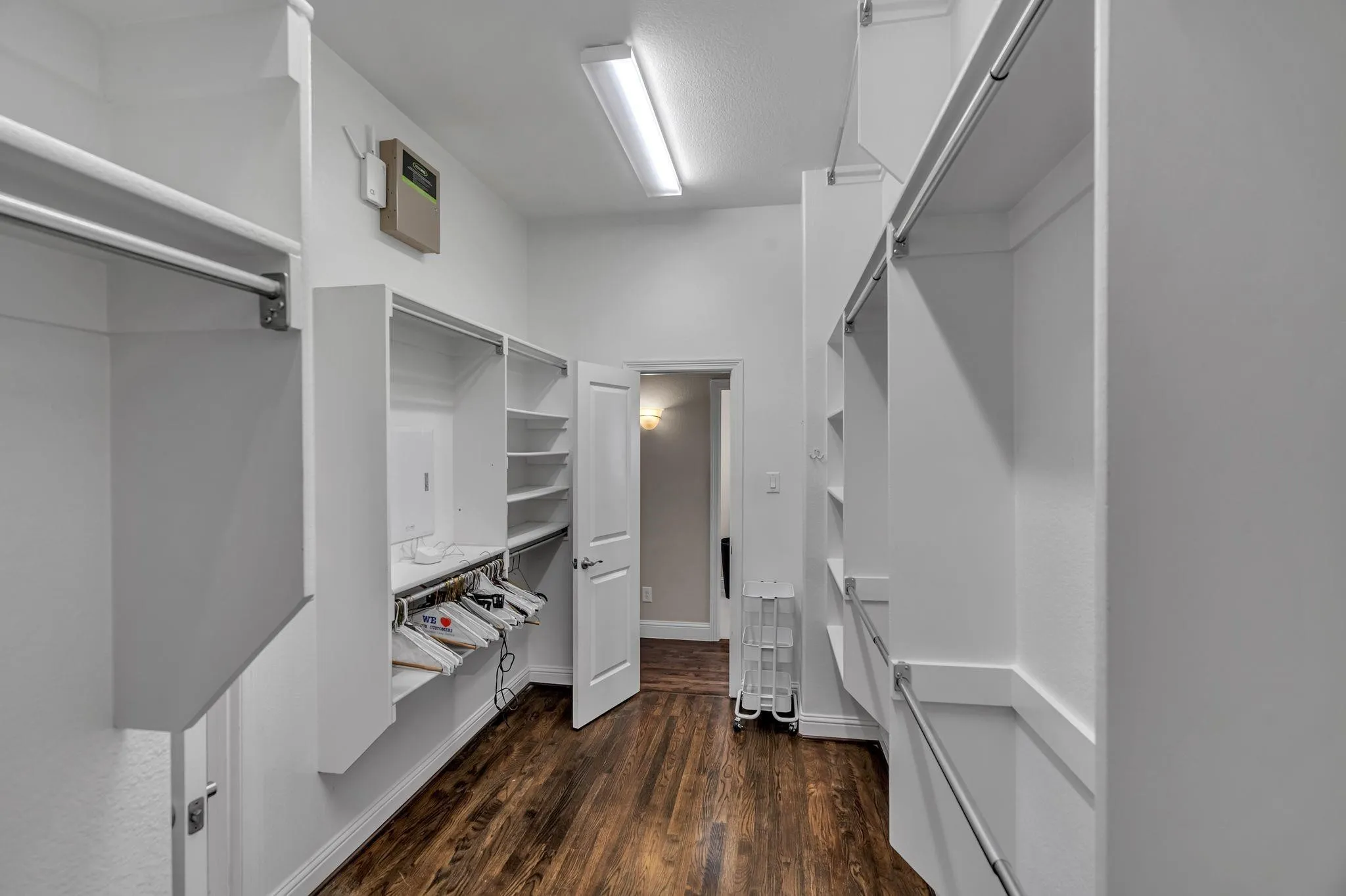 Single Family Residence For Rent in Denton County , 350 Loma Alta Drive, Flower Mound, Texas 75022, 4 Bedroom, 3 Bathroom, 2 Garage spaces, 2,336 Sqft, built in 2016, mls#21410857, Real Estate Agent in Flower Mound, Homes For Rent in Denton county, Homes For Rent in Flower Mound, Realtor in Flower Mound Texas, Real Estate Brokerage Independent Realty Texas, Luminita Cordes Realtor