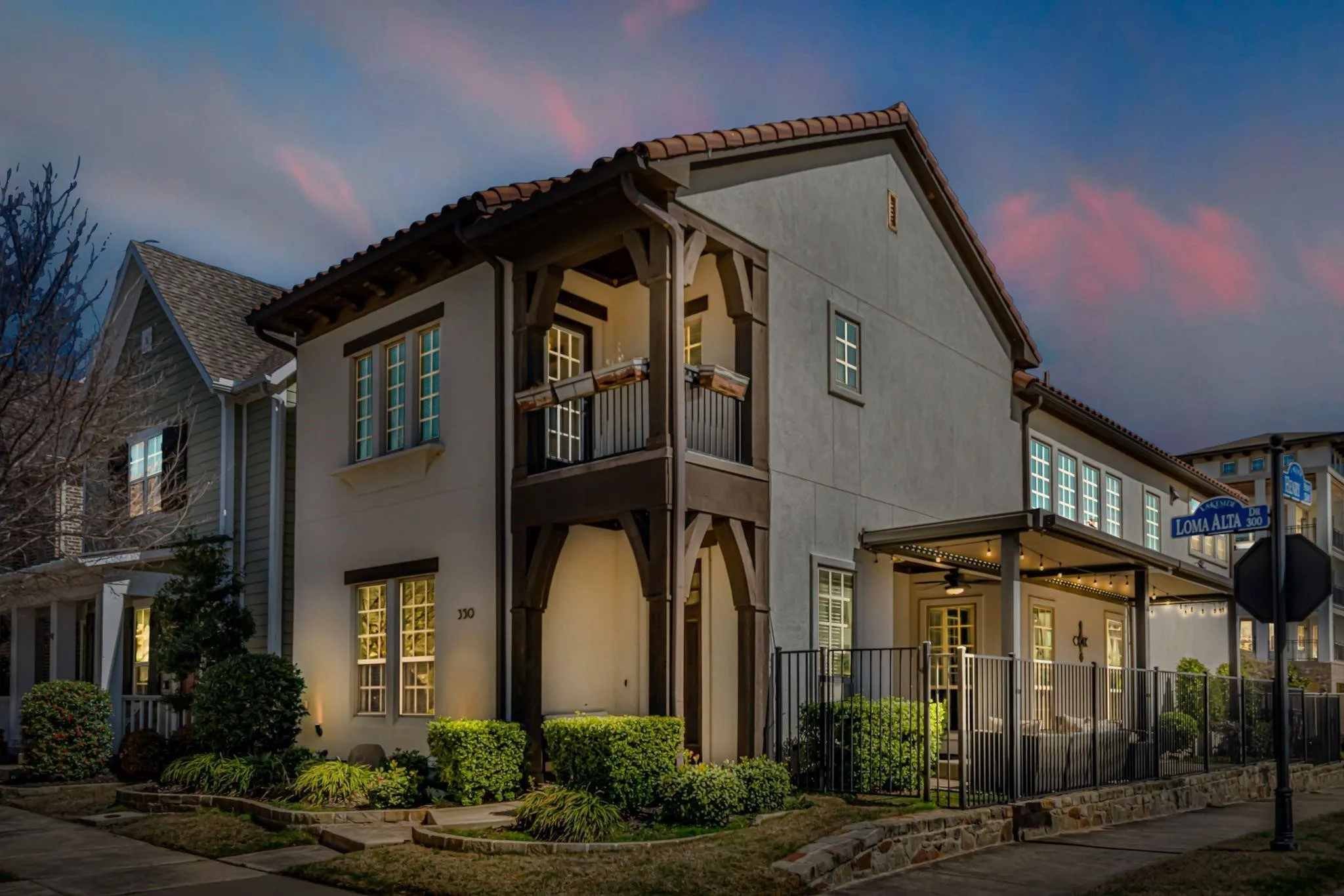 Single Family Residence For Rent in Denton County , 350 Loma Alta Drive, Flower Mound, Texas 75022, 4 Bedroom, 3 Bathroom, 2 Garage spaces, 2,336 Sqft, built in 2016, mls#21410857, Real Estate Agent in Flower Mound, Homes For Rent in Denton county, Homes For Rent in Flower Mound, Realtor in Flower Mound Texas, Real Estate Brokerage Independent Realty Texas, Luminita Cordes Realtor