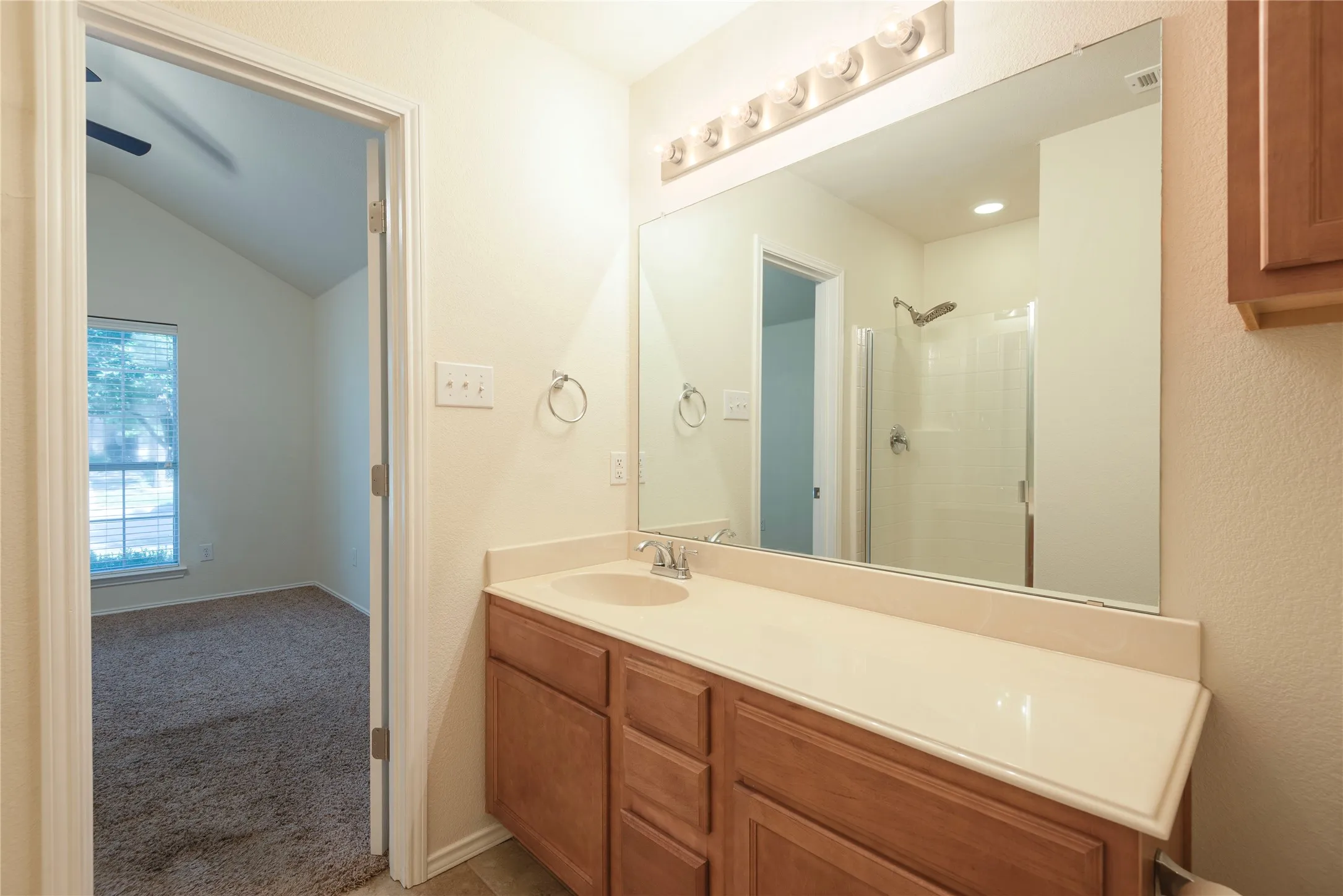 Single Family Residence For Sale in Collin County , 1105 Antoinette Drive, Princeton, Texas 75407, 3 Bedroom, 2 Bathroom, 2 Garage spaces, 1,502 Sqft, built in 2006, mls#21410719, Real Estate Agent in Princeton, Homes For Sale in Collin county, Homes For Sale in Princeton, Realtor in Princeton Texas, Real Estate Brokerage Independent Realty Texas, Luminita Cordes Realtor