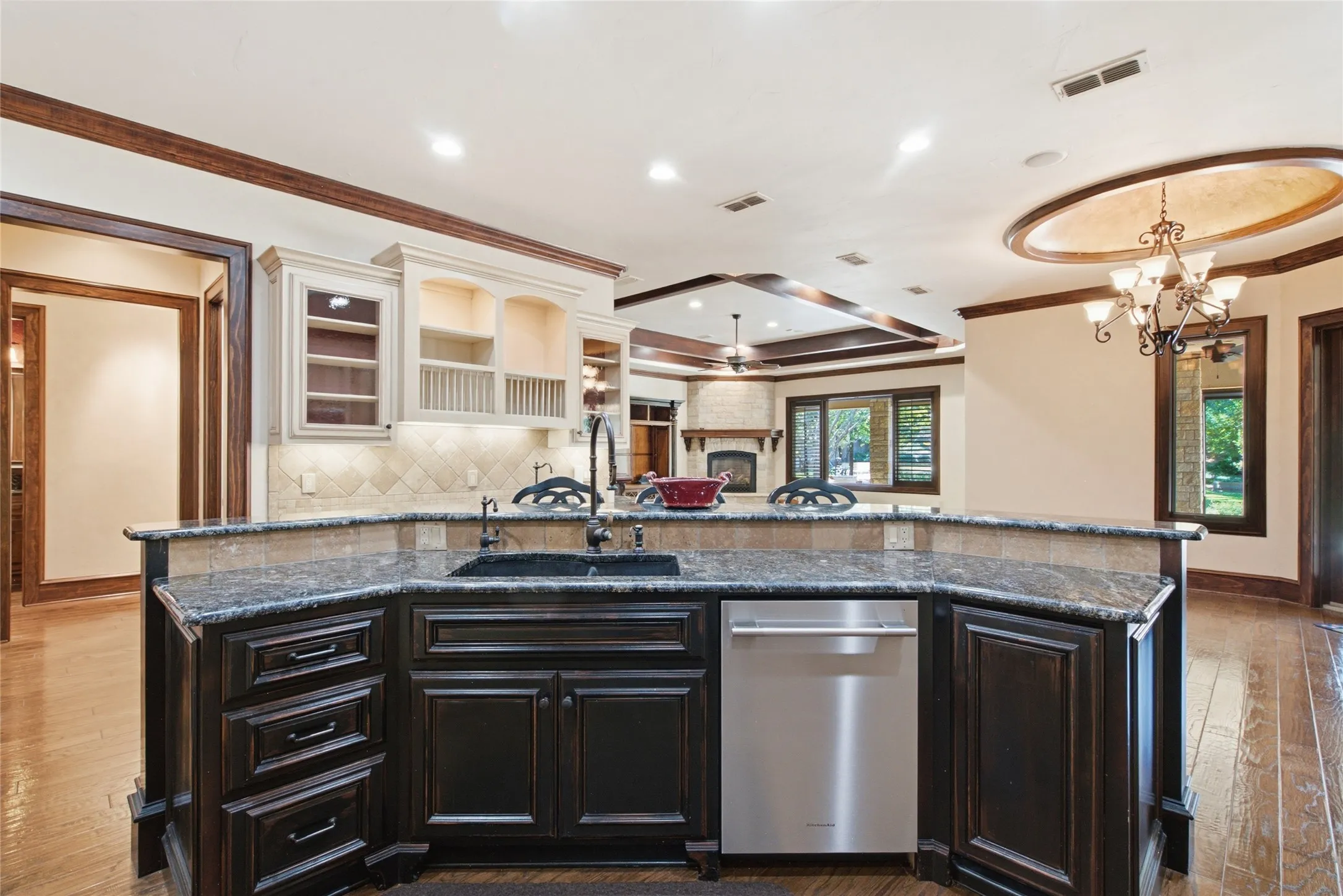 Single Family Residence For Sale in Erath County , 497 Timbercreek Circle, Stephenville, Texas 76401, 4 Bedroom, 6 Bathroom, 3 Garage spaces, 6,640 Sqft, built in 2009, mls#21409447, Real Estate Agent in Stephenville, Homes For Sale in Erath county, Homes For Sale in Stephenville, Realtor in Stephenville Texas, Real Estate Brokerage Independent Realty Texas, Luminita Cordes Realtor