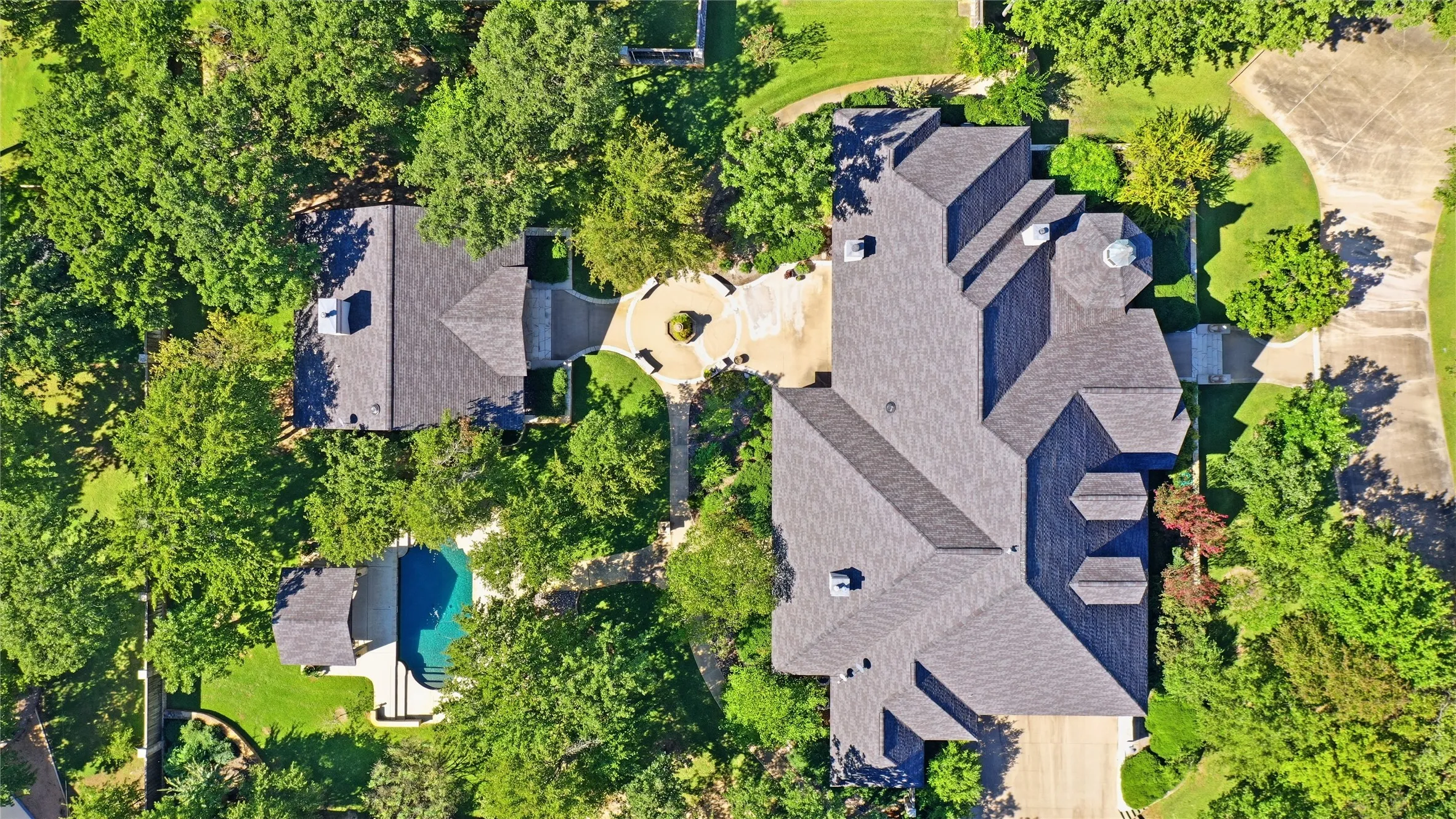 Single Family Residence For Sale in Erath County , 497 Timbercreek Circle, Stephenville, Texas 76401, 4 Bedroom, 6 Bathroom, 3 Garage spaces, 6,640 Sqft, built in 2009, mls#21409447, Real Estate Agent in Stephenville, Homes For Sale in Erath county, Homes For Sale in Stephenville, Realtor in Stephenville Texas, Real Estate Brokerage Independent Realty Texas, Luminita Cordes Realtor