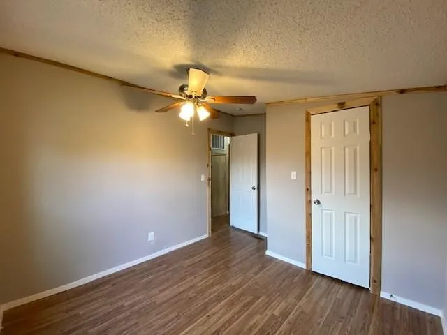 Mobile Home For Rent in Grayson County , 309 Jones Circle, Pottsboro, Texas 75076, 4 Bedroom, 2 Bathroom, Garage spaces, 1,456 Sqft, built in 2019, mls#21410865, Real Estate Agent in Pottsboro, Homes For Rent in Grayson county, Homes For Rent in Pottsboro, Realtor in Pottsboro Texas, Real Estate Brokerage Independent Realty Texas, Luminita Cordes Realtor