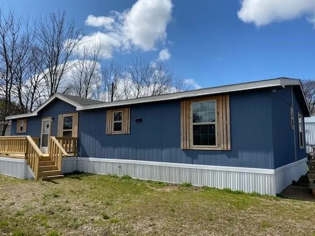 Mobile Home For Rent in Grayson County , 309 Jones Circle, Pottsboro, Texas 75076, 4 Bedroom, 2 Bathroom, Garage spaces, 1,456 Sqft, built in 2019, mls#21410865, Real Estate Agent in Pottsboro, Homes For Rent in Grayson county, Homes For Rent in Pottsboro, Realtor in Pottsboro Texas, Real Estate Brokerage Independent Realty Texas, Luminita Cordes Realtor