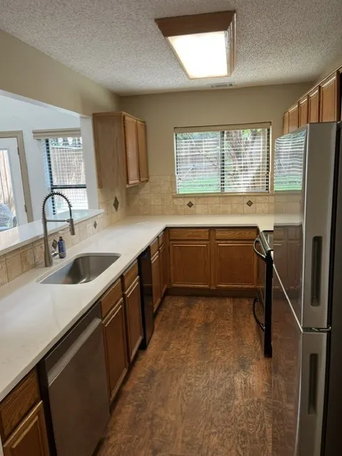 Townhouse For Rent in Rockwall County , 5537 Canada Court, Rockwall, Texas 75032, 2 Bedroom, 2 Bathroom, 2 Garage spaces, 1,534 Sqft, built in 1987, mls#21410574, Real Estate Agent in Rockwall, Homes For Rent in Rockwall county, Homes For Rent in Rockwall, Realtor in Rockwall Texas, Real Estate Brokerage Independent Realty Texas, Luminita Cordes Realtor