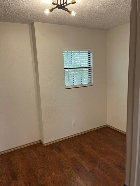 Townhouse For Rent in Rockwall County , 5537 Canada Court, Rockwall, Texas 75032, 2 Bedroom, 2 Bathroom, 2 Garage spaces, 1,534 Sqft, built in 1987, mls#21410574, Real Estate Agent in Rockwall, Homes For Rent in Rockwall county, Homes For Rent in Rockwall, Realtor in Rockwall Texas, Real Estate Brokerage Independent Realty Texas, Luminita Cordes Realtor