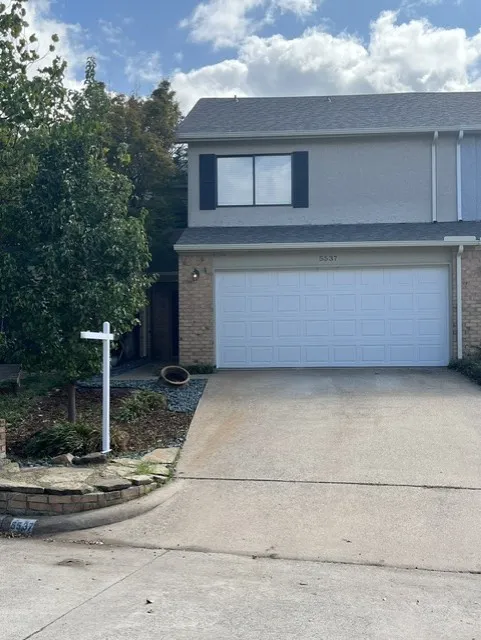 Townhouse For Rent