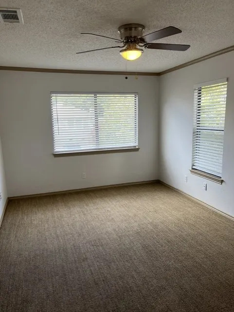 Townhouse For Rent in Rockwall County , 5537 Canada Court, Rockwall, Texas 75032, 2 Bedroom, 2 Bathroom, 2 Garage spaces, 1,534 Sqft, built in 1987, mls#21410574, Real Estate Agent in Rockwall, Homes For Rent in Rockwall county, Homes For Rent in Rockwall, Realtor in Rockwall Texas, Real Estate Brokerage Independent Realty Texas, Luminita Cordes Realtor