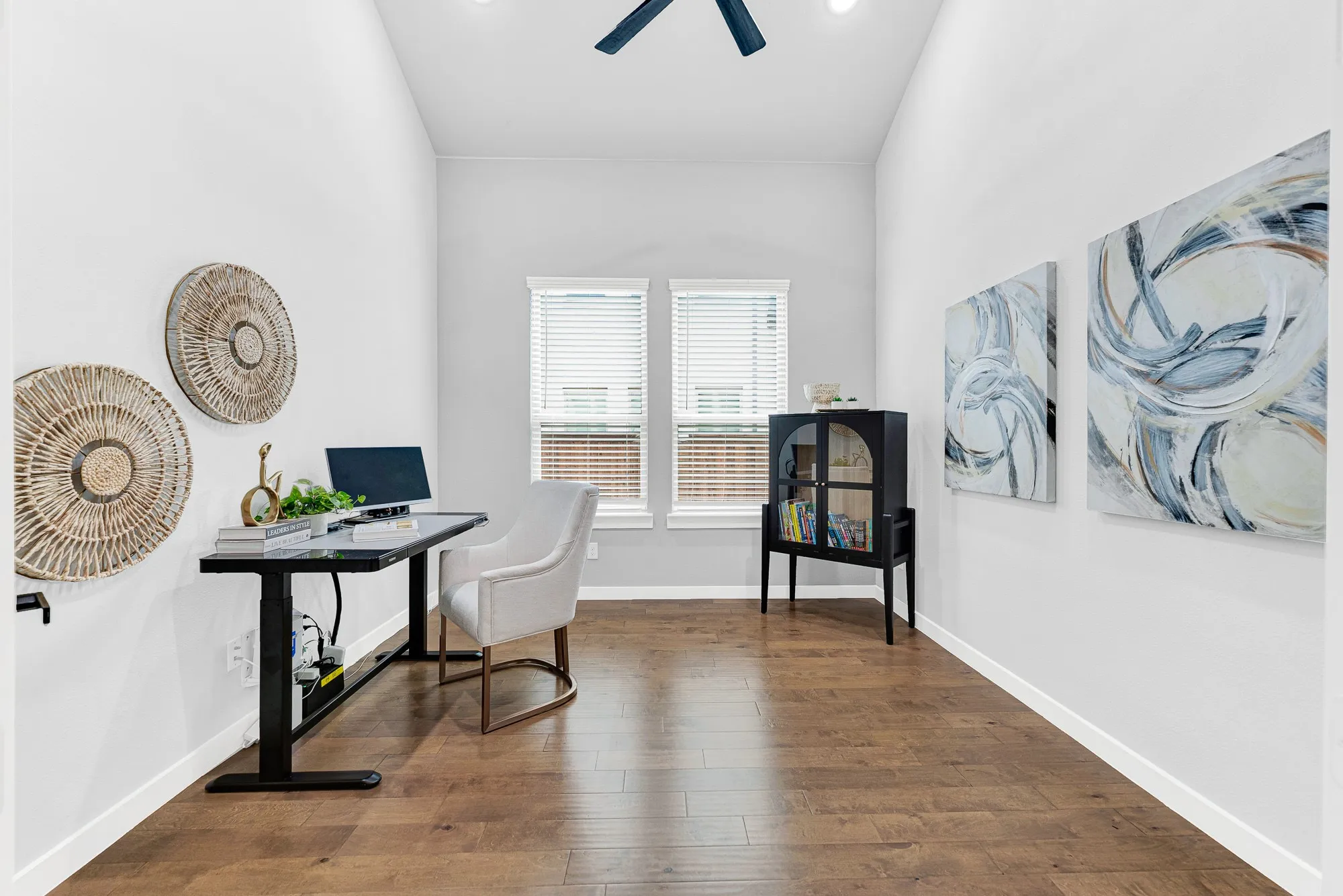 Single Family Residence For Sale in Denton County , 3567 Rustic Oak Drive, Frisco, Texas 75033, 5 Bedroom, 5 Bathroom, 2 Garage spaces, 3,961 Sqft, built in 2021, mls#21410855, Real Estate Agent in Frisco, Homes For Sale in Denton county, Homes For Sale in Frisco, Realtor in Frisco Texas, Real Estate Brokerage Independent Realty Texas, Luminita Cordes Realtor