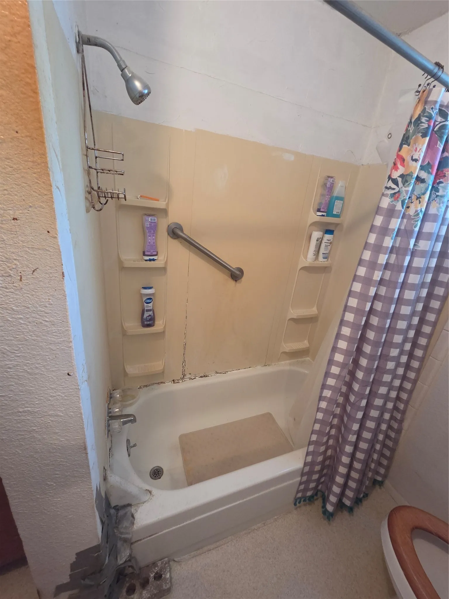 Single Family Residence For Sale in Hopkins County , 1513 Farm Road 3236, Sulphur Springs, Texas 75482, 2 Bedroom, 1 Bathroom, Garage spaces, 1,488 Sqft, built in 1960, mls#21410141, Real Estate Agent in Sulphur Springs, Homes For Sale in Hopkins county, Homes For Sale in Sulphur Springs, Realtor in Sulphur Springs Texas, Real Estate Brokerage Independent Realty Texas, Luminita Cordes Realtor