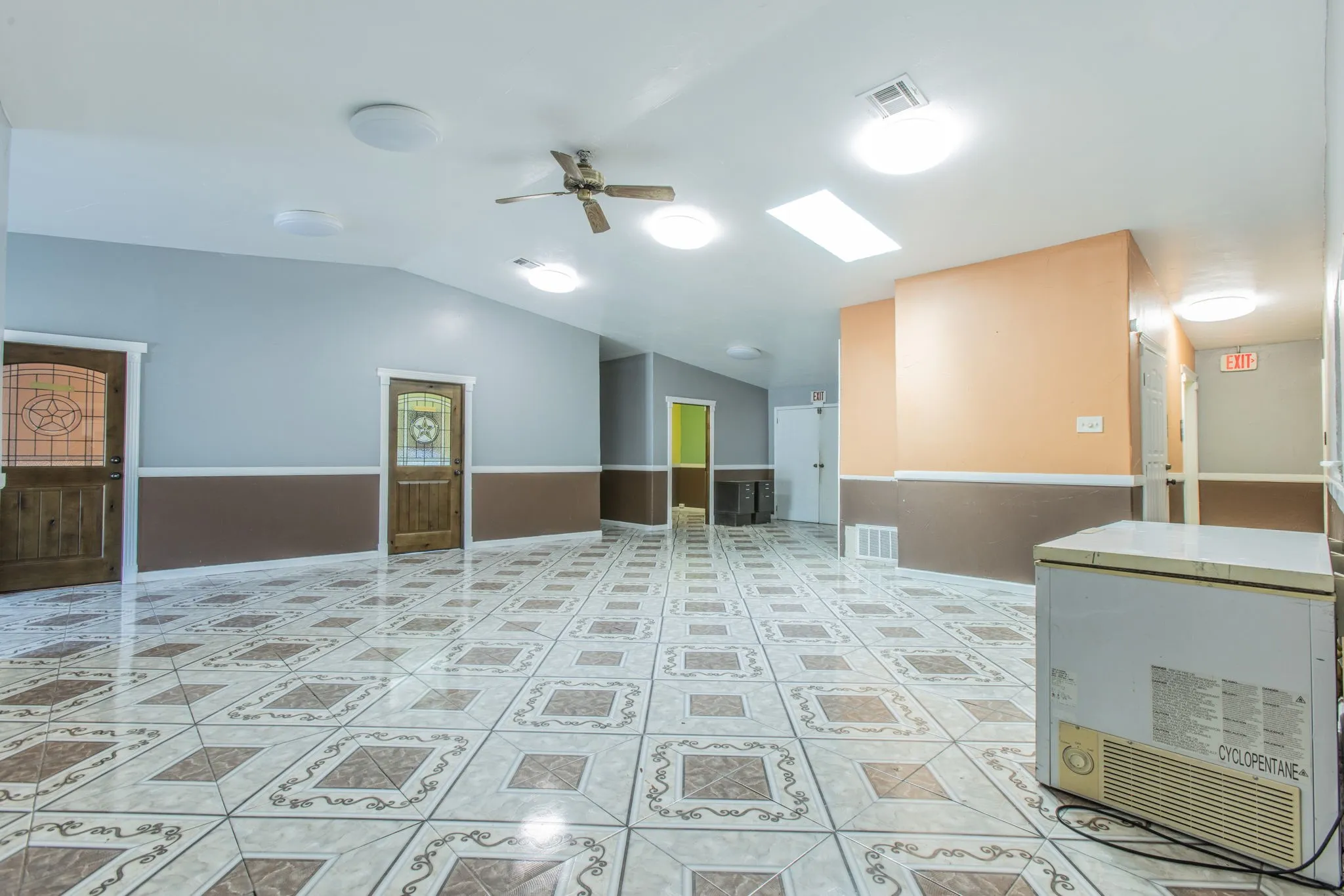 Office For Sale in Mc Lennan County , 3715 Bellmead Drive, Bellmead, Texas 76705, 0, 0, Garage spaces, 0 Sqft, built in 1987, mls#21393937, Real Estate Agent in Bellmead, Homes For Sale in Mc Lennan county, Homes For Sale in Bellmead, Realtor in Bellmead Texas, Real Estate Brokerage Independent Realty Texas, Luminita Cordes Realtor