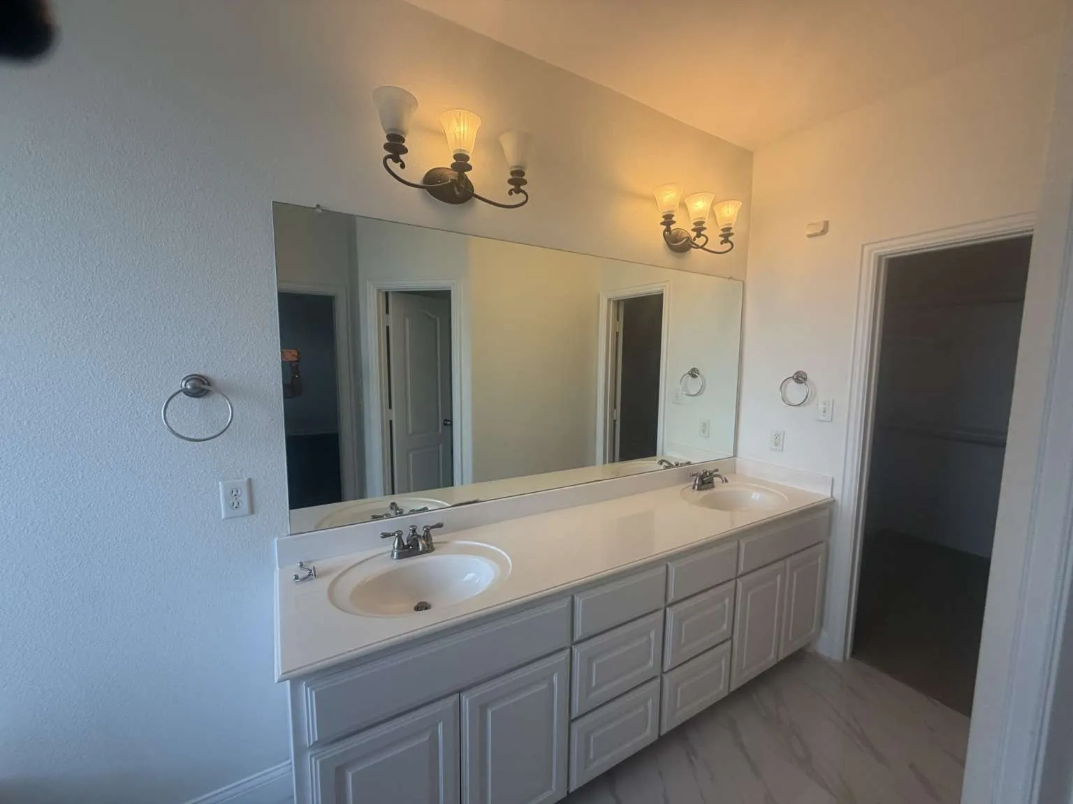 Single Family Residence For Rent in Dallas County , 557 Mobley Way Court, Coppell, Texas 75019, 4 Bedroom, 3 Bathroom, 2 Garage spaces, 2,406 Sqft, built in 2008, mls#21409808, Real Estate Agent in Coppell, Homes For Rent in Dallas county, Homes For Rent in Coppell, Realtor in Coppell Texas, Real Estate Brokerage Independent Realty Texas, Luminita Cordes Realtor